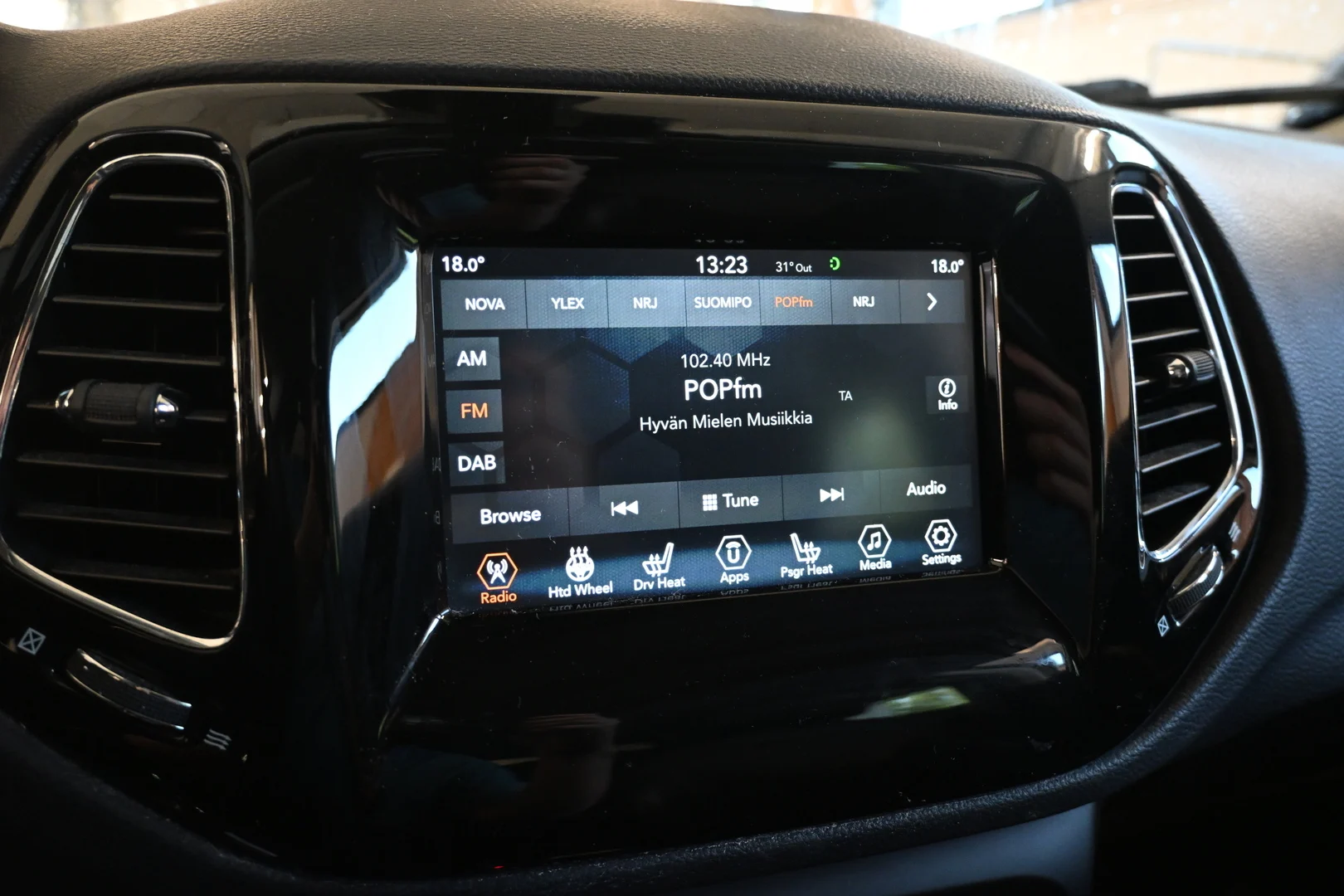 Car Image - 3olmQzsMOQKv7ocTBXEMOF