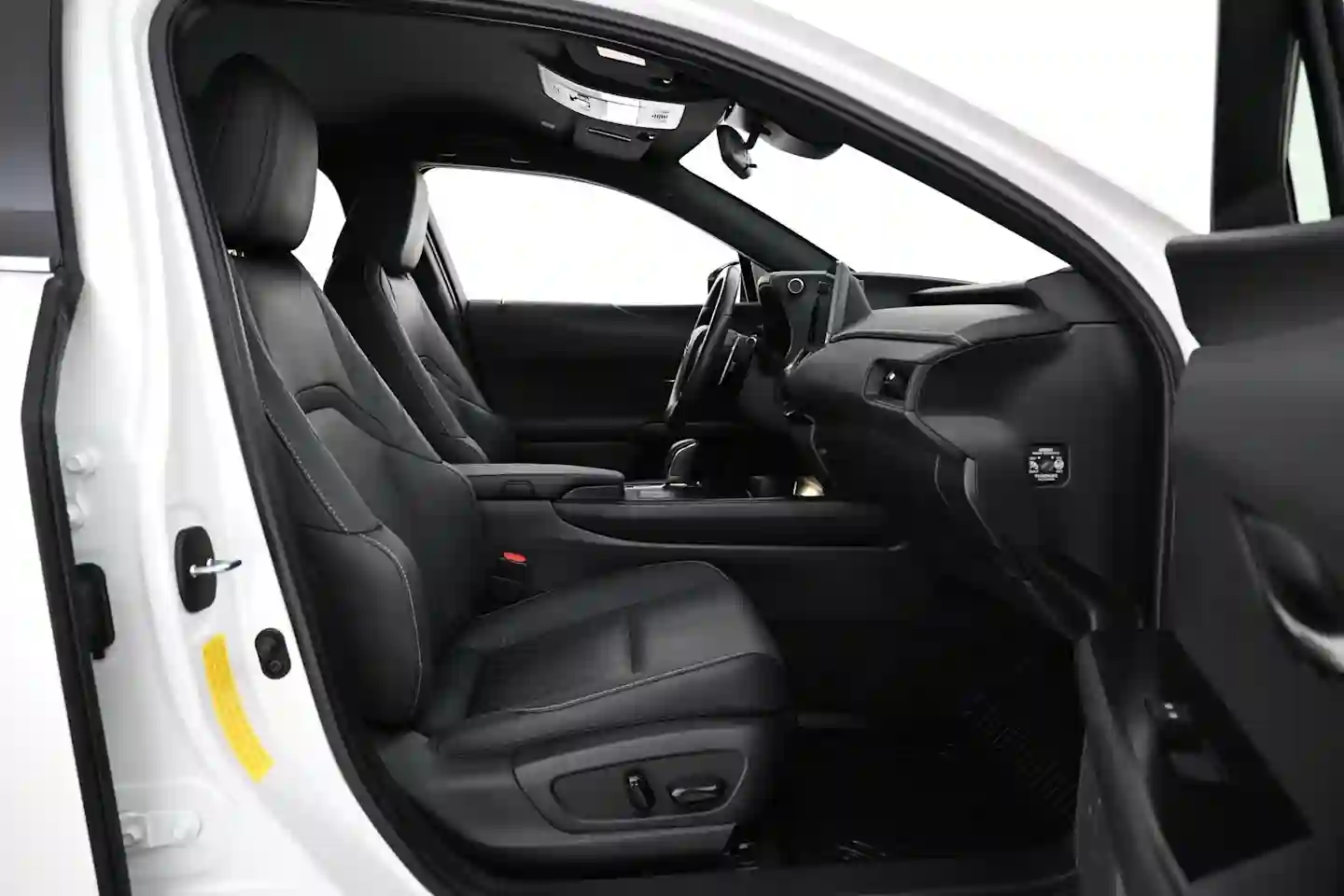 Car Image - 3qIPWk8FQsbt6olgVzYUCN
