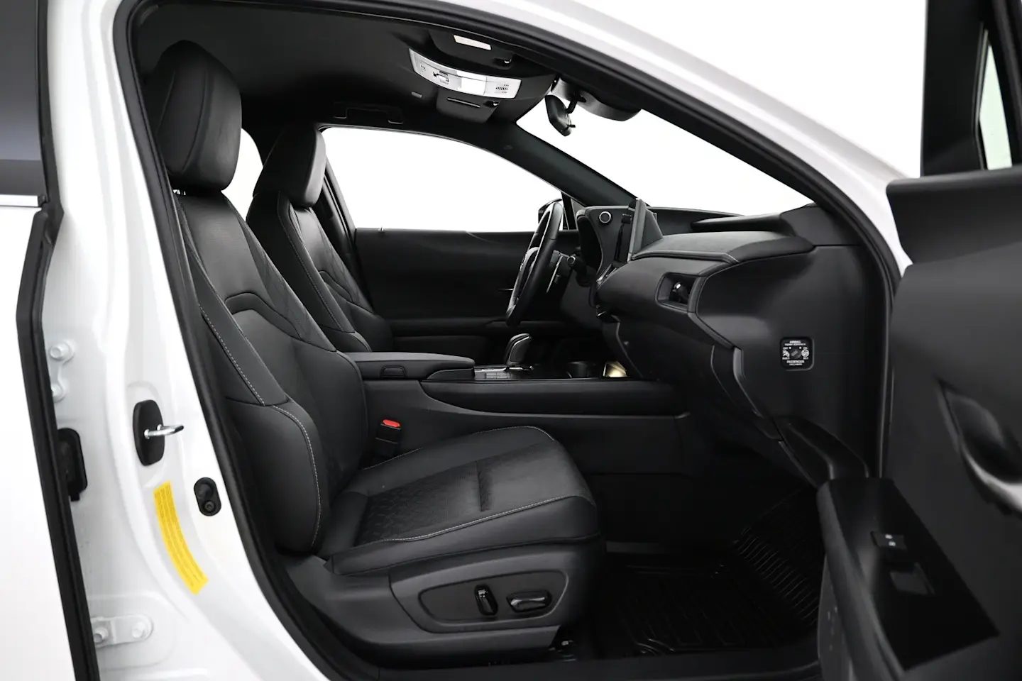Car Image - 3qIPWk8FQsbt6olgVzYUCN