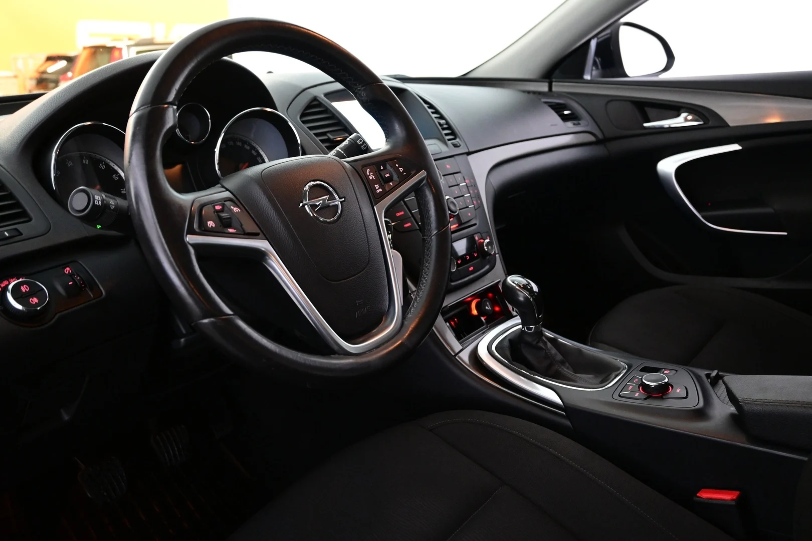 Car Image - Jcrq6svcUz1SGIeiML4j2