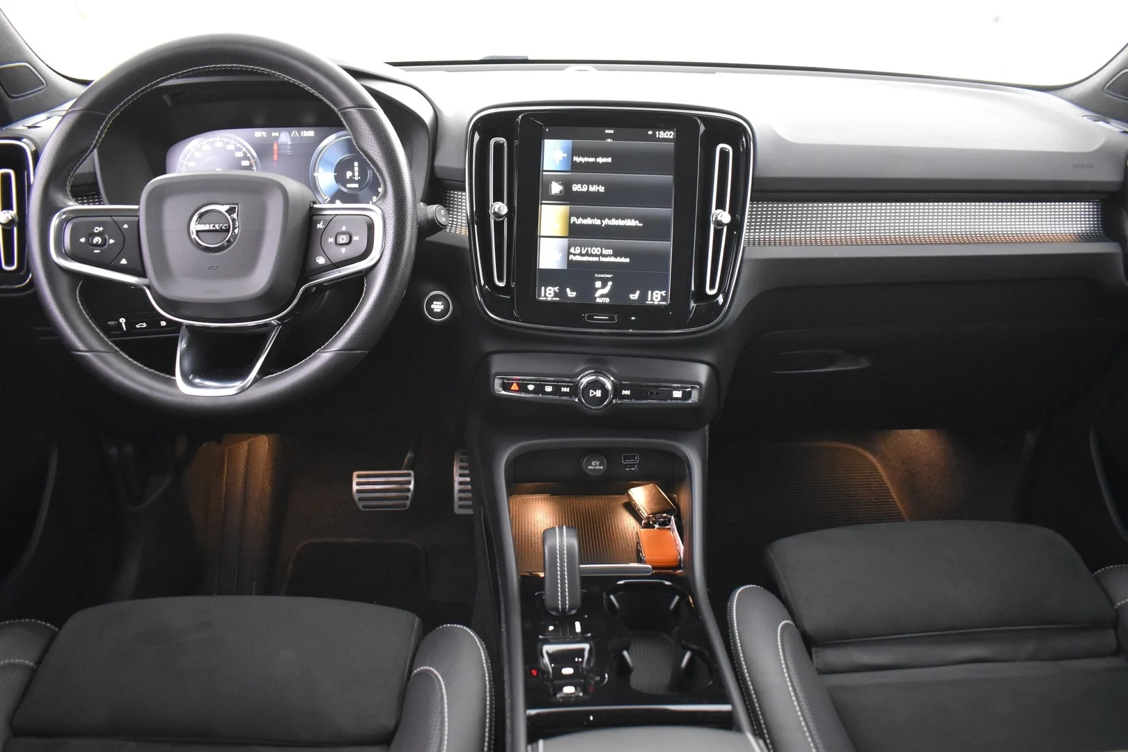 Car Image - r45wkpluMn51qdvutUACx