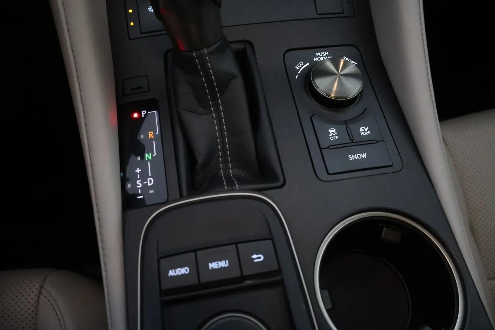 Car Image - 3djBWSpEVwTixKvz6j4dFS