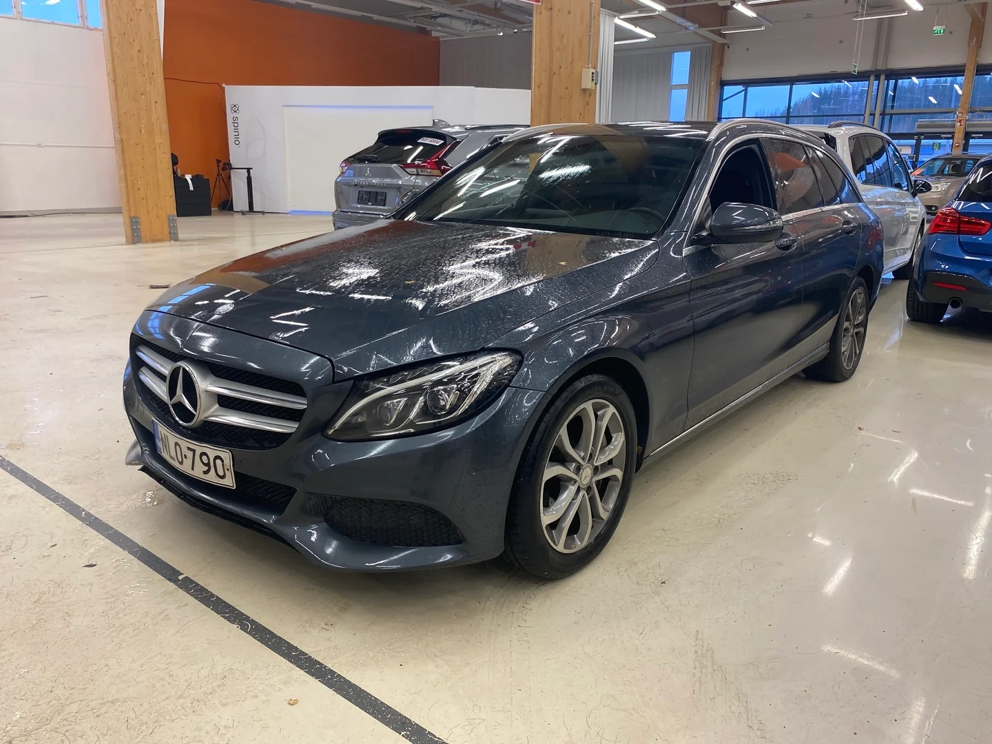 Car Image - 2KM64VfQo6EGHlaR2fUHDr