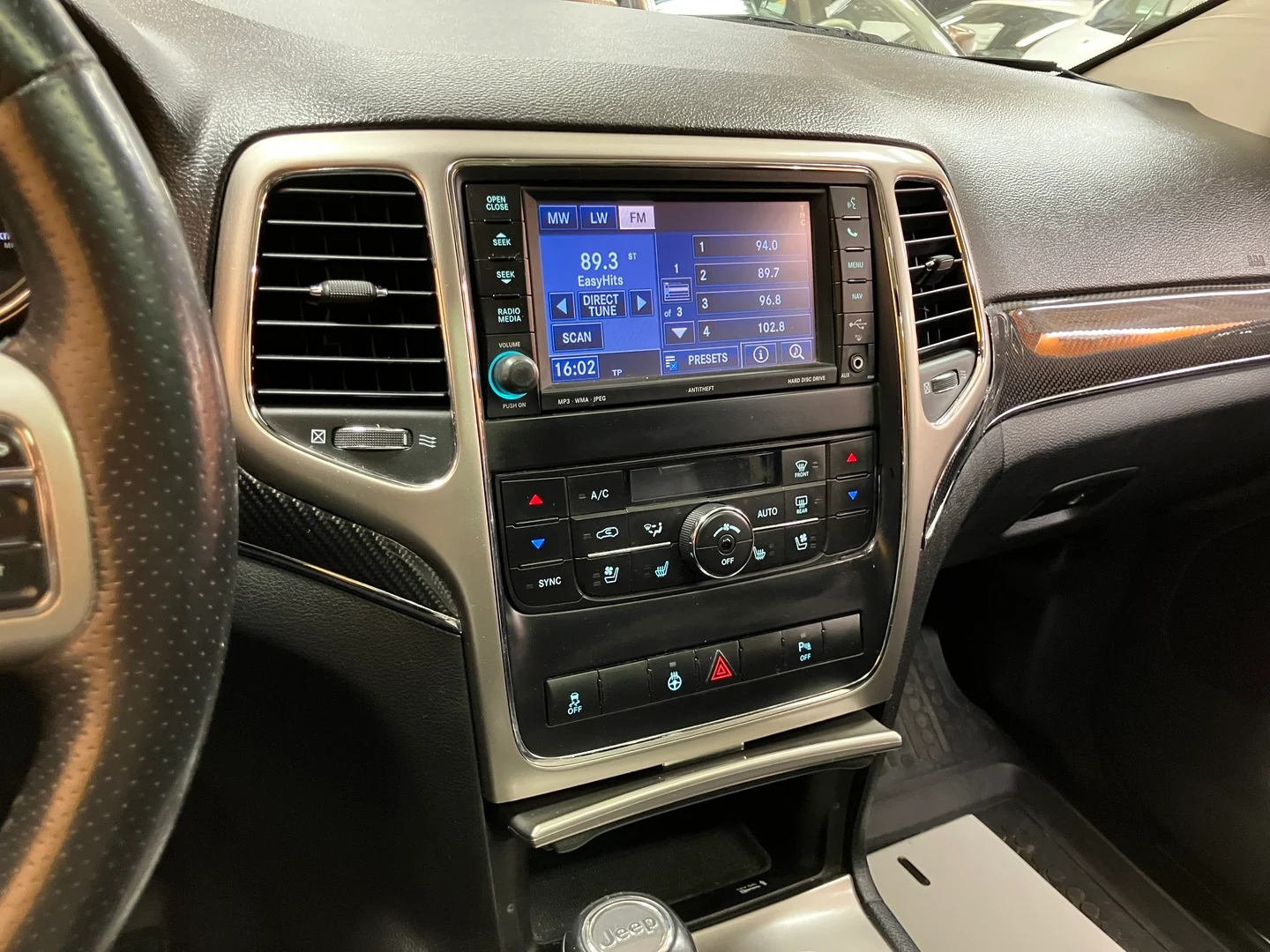 Car Image - 11PNJHzEc07gzDtr9ikxQ0