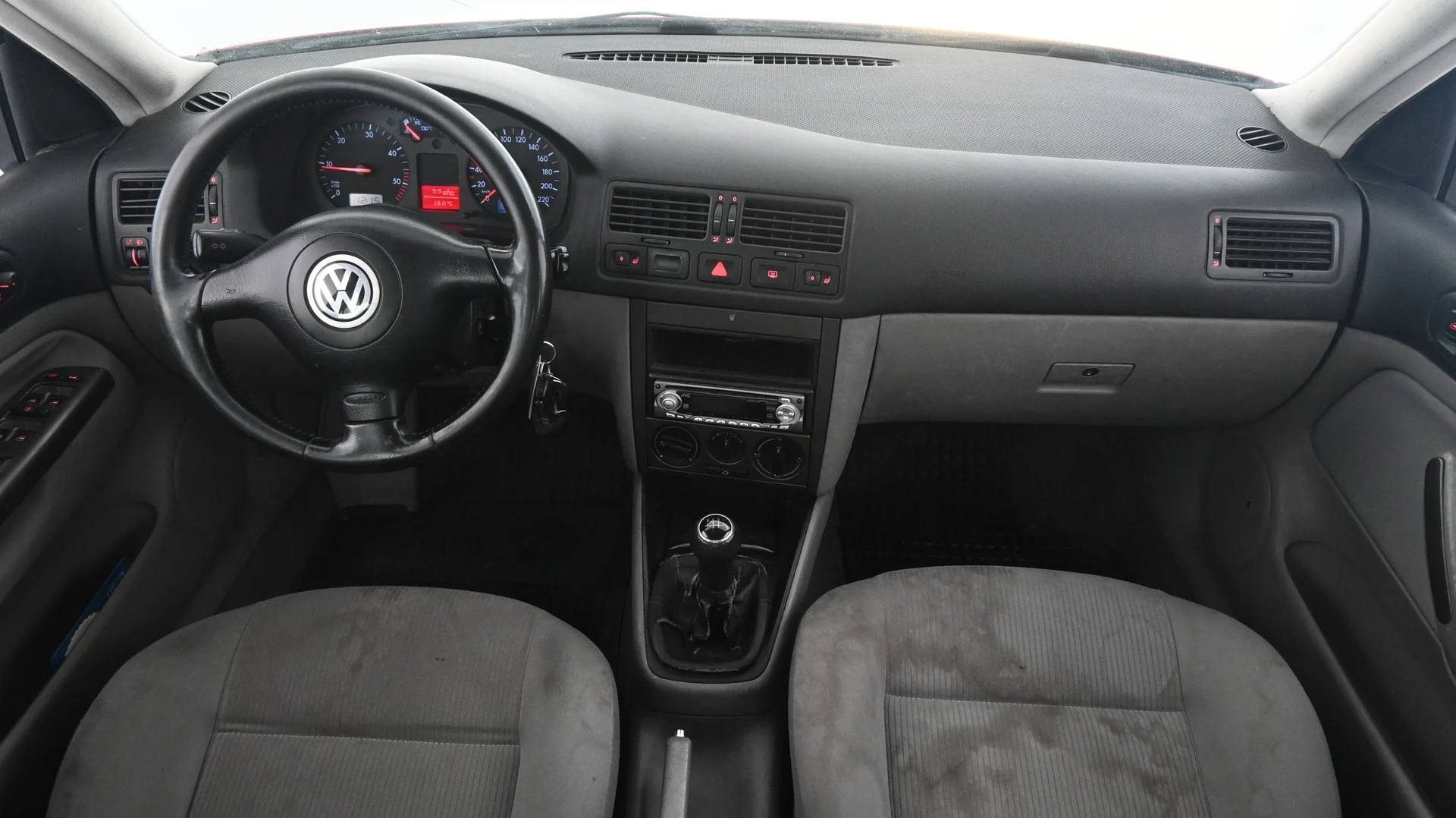 Car Image - 17iS8os97AVKKwnXeMM73D