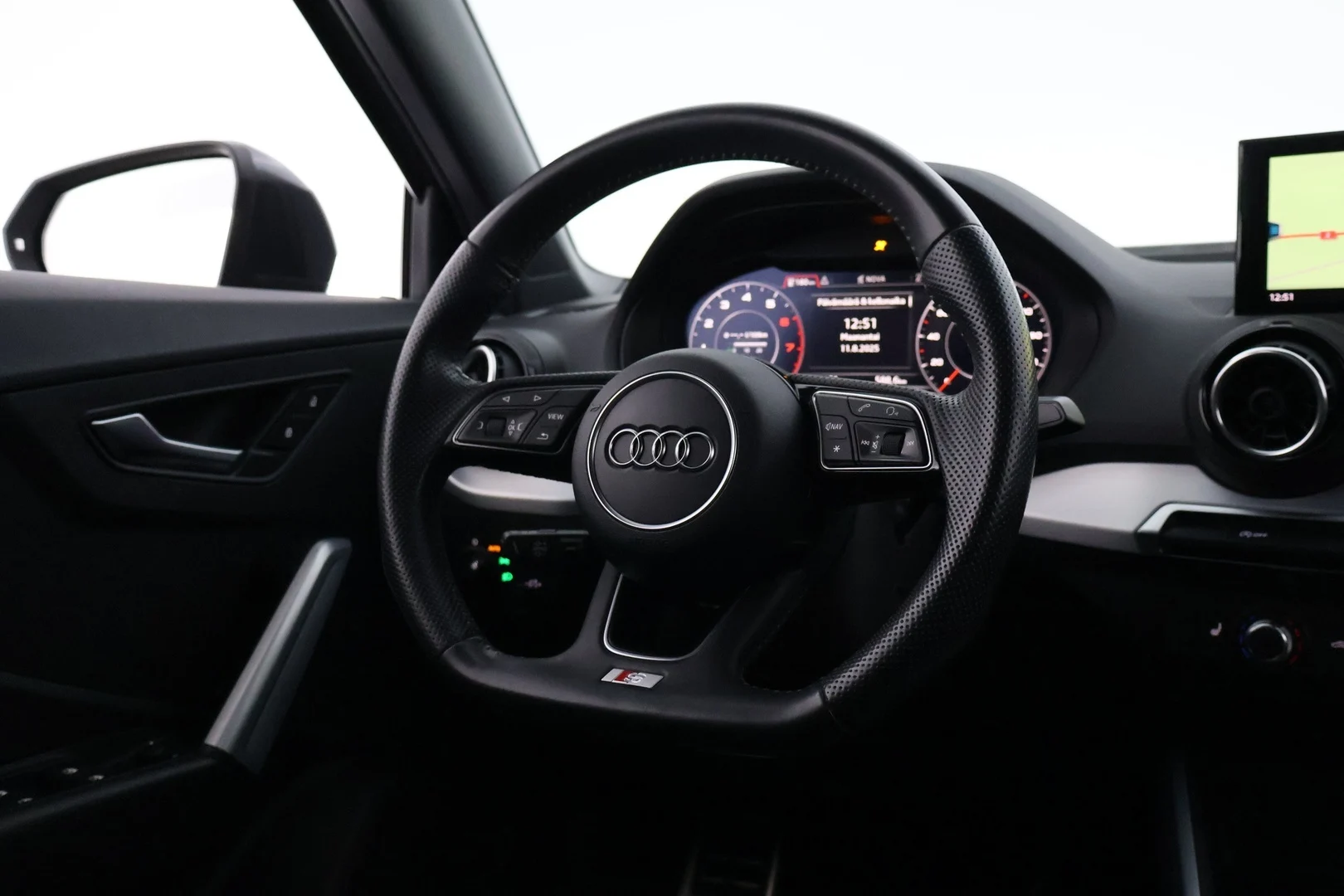 Car Image - 62SfnMIfCj7ZRq1pYeAjZO