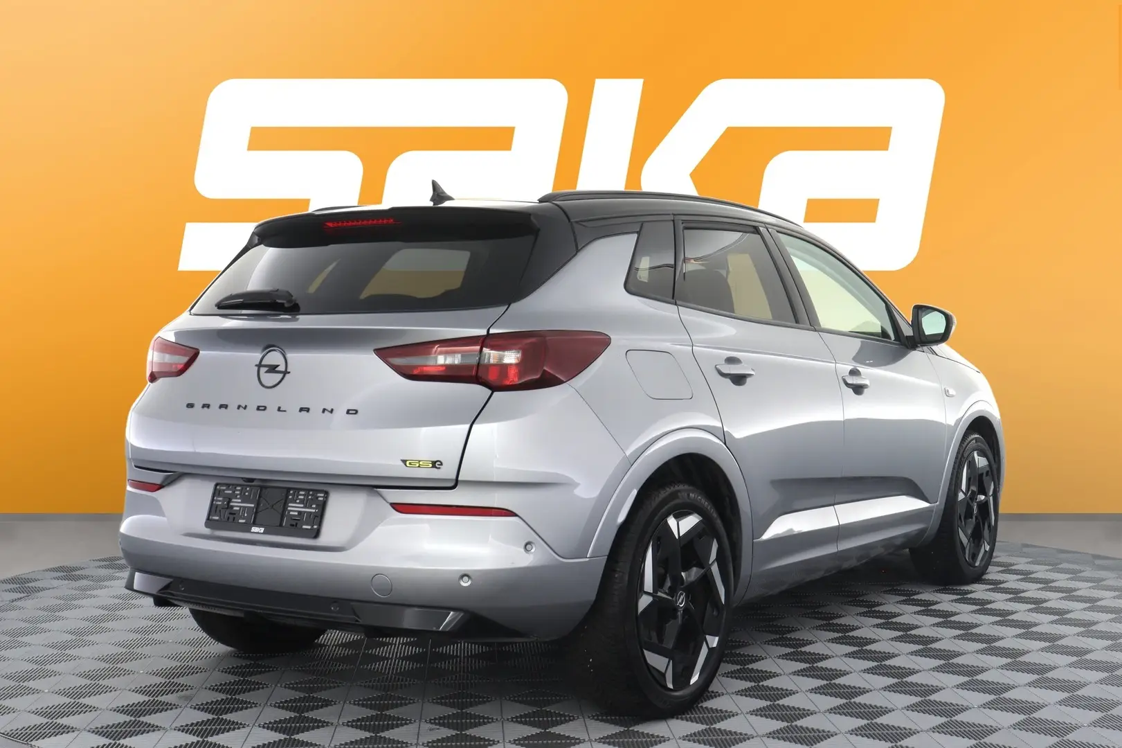 Car Image - 3taQrILPvUyrWxsc49orLb