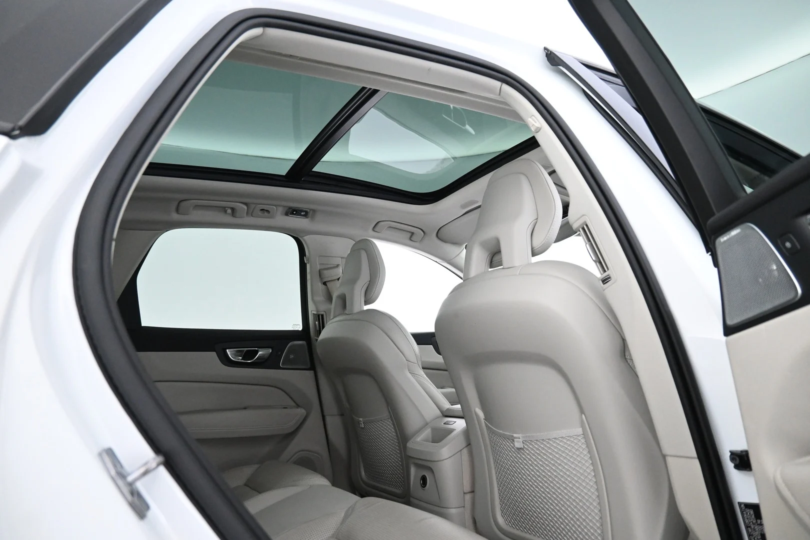 Car Image - 7dUVX9Xi1v8A9g6EoqnSZg