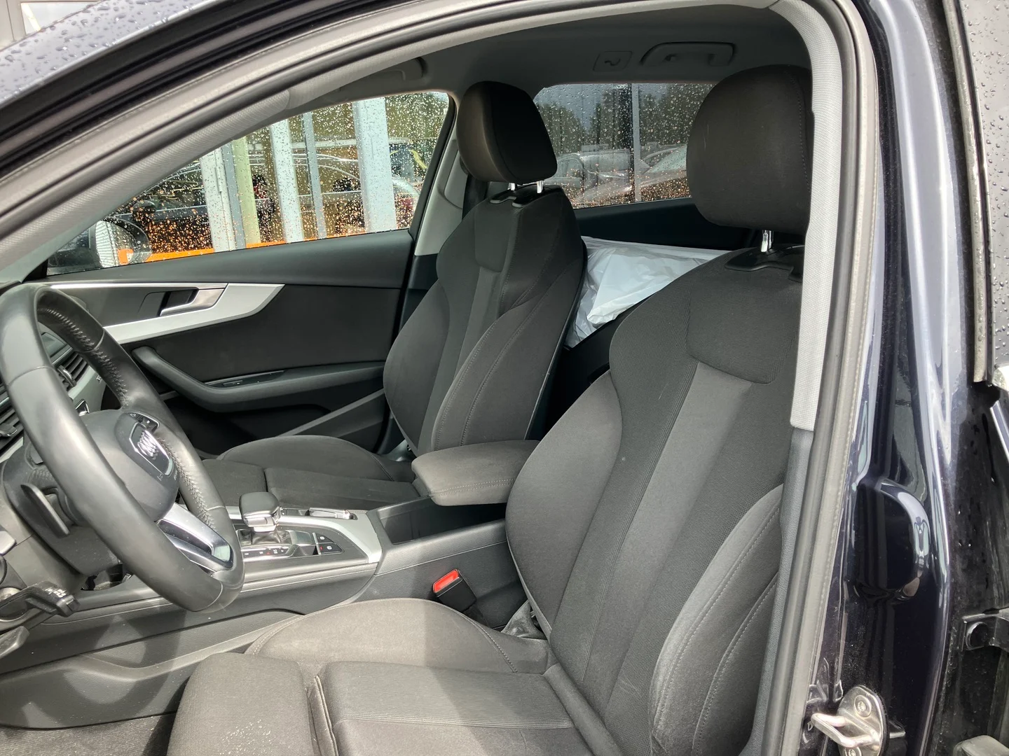 Car Image - 1hyBkQOQub7IfR1SgFIsSt