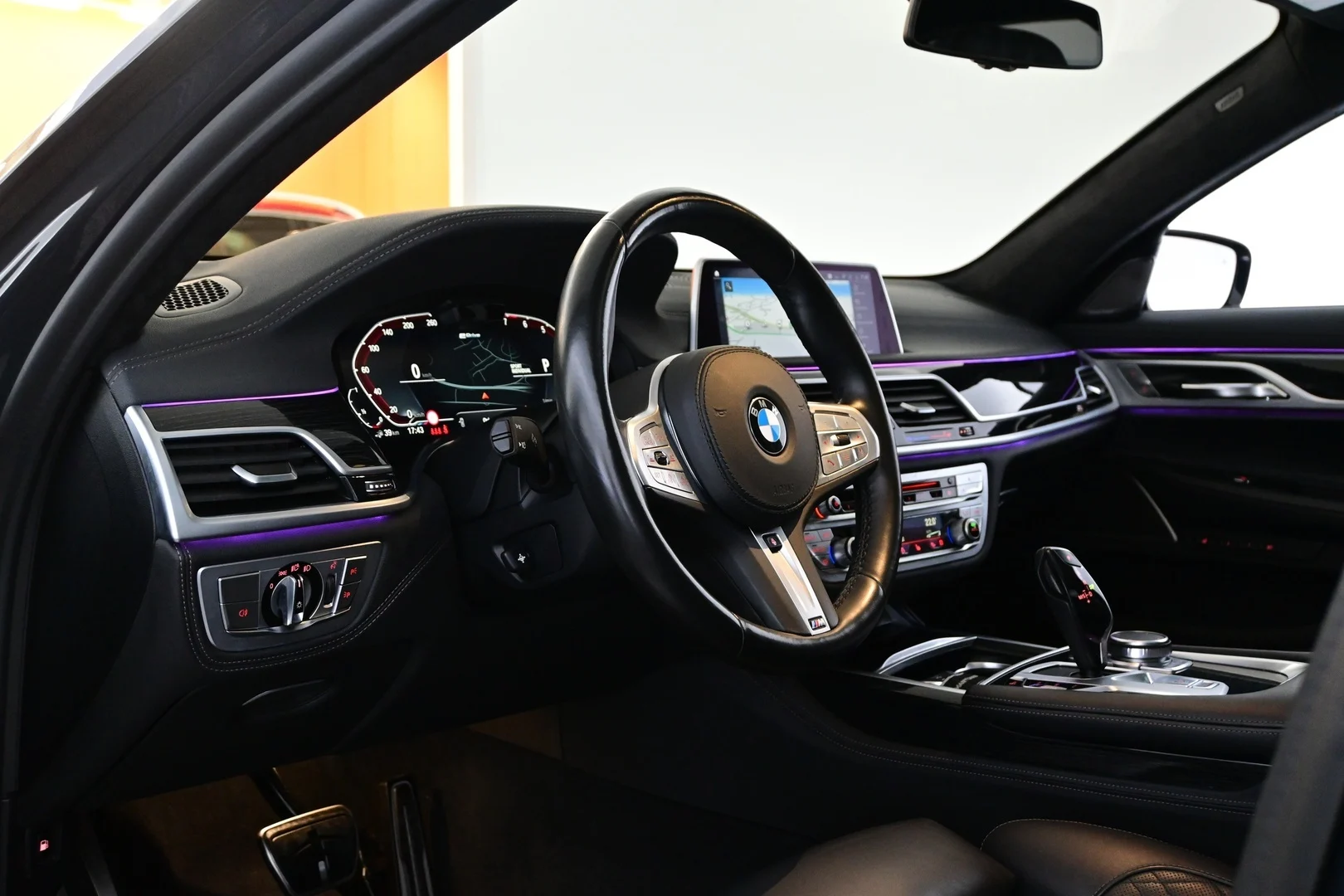 Car Image - W3H8PFELRnB9lYtpeRbJe