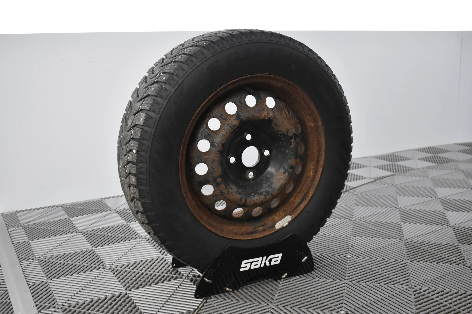 Car Image - 2jKfAKmScPBE3S6F2HcDD9