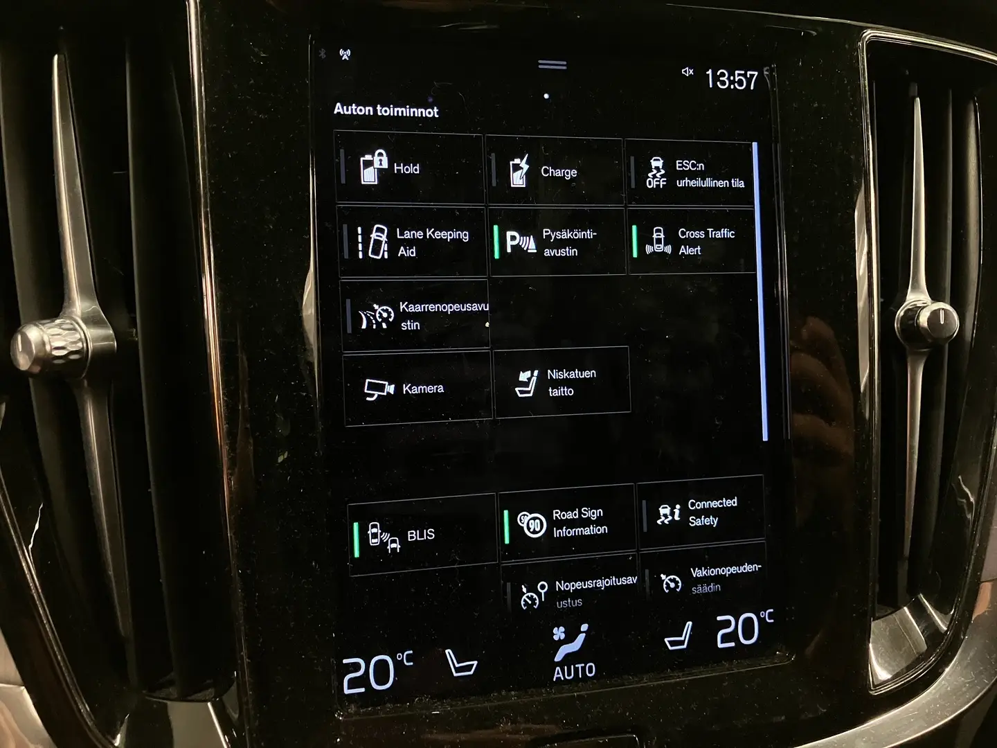 Car Image - uDDOUX4sCfxrj5MZD8XOL