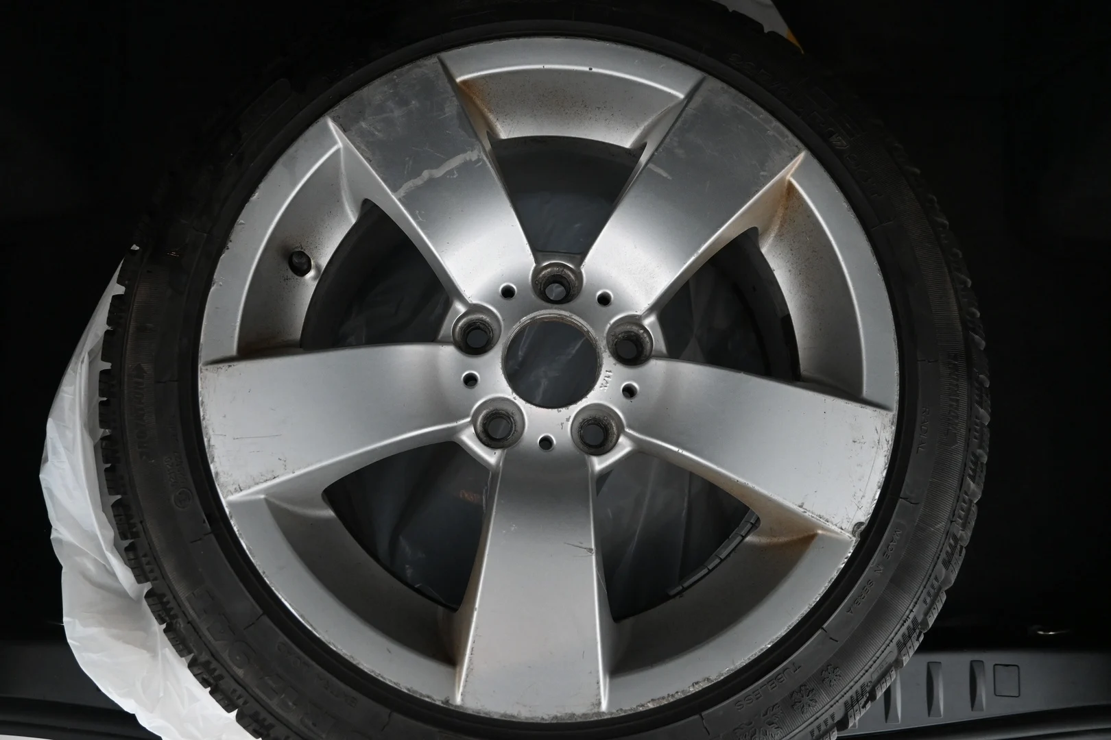 Car Image - 1iYP7cfEd8FWCTWdrMyzLu