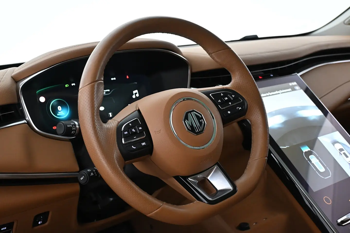 Car Image - 3ly9b7ZxJNFw9Dm71yMLhV