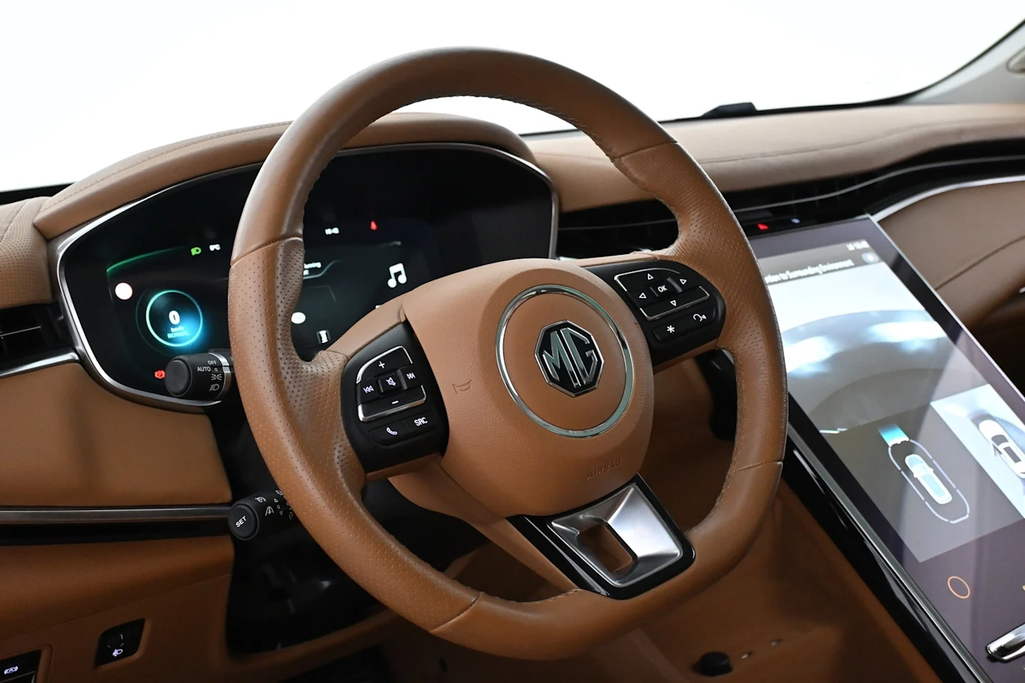 Car Image - 3ly9b7ZxJNFw9Dm71yMLhV