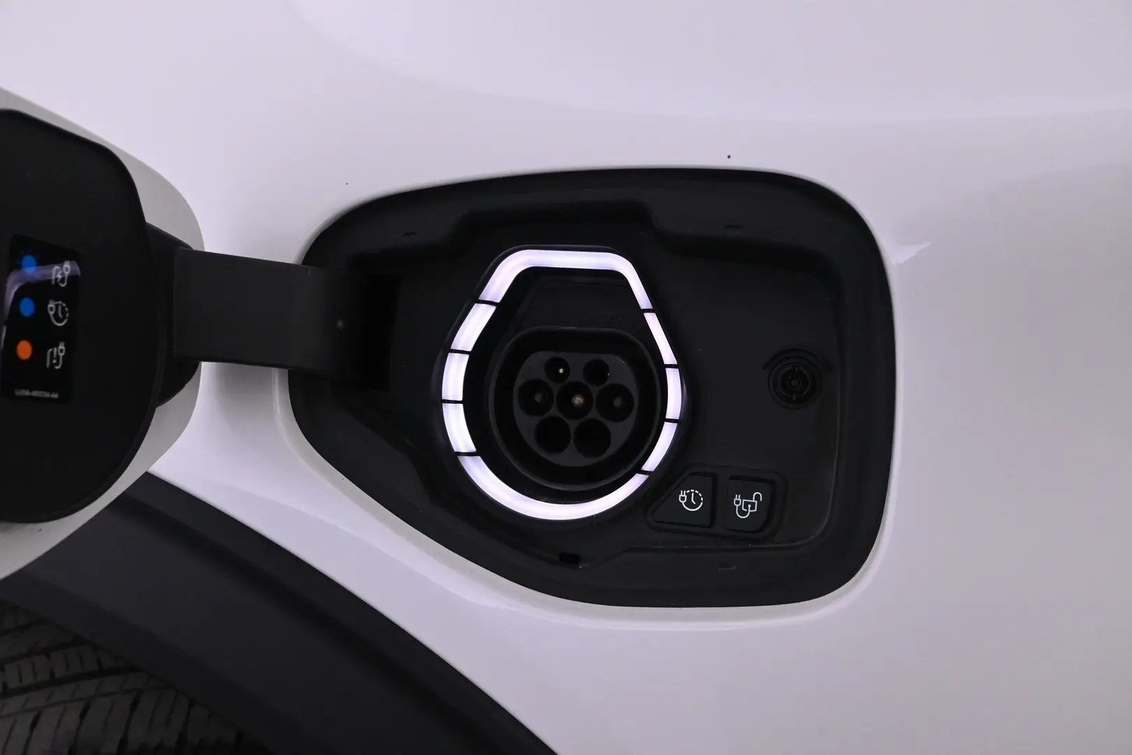 Car Image - 3tUXM4OLHujTWzotbVIg0Y