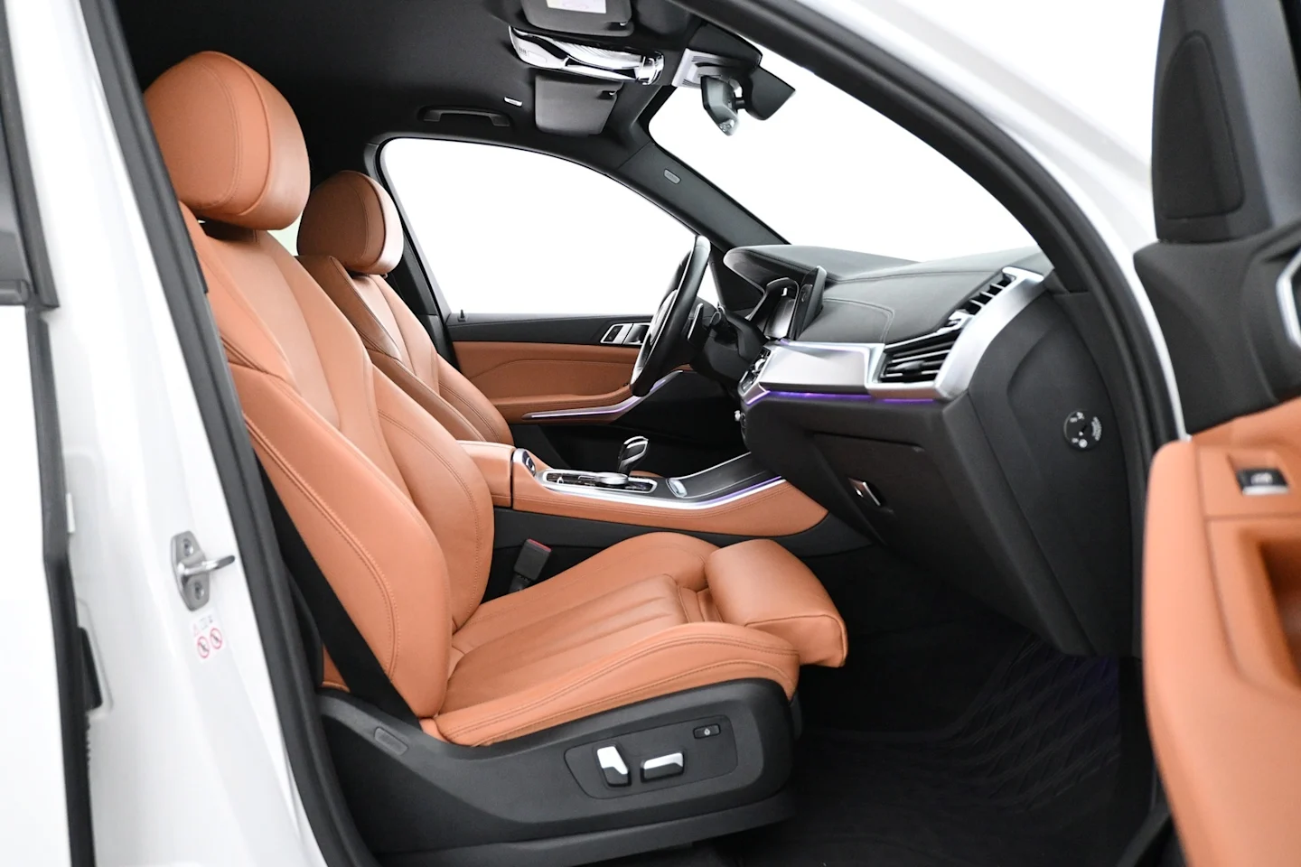 Car Image - 6mVqwibz5uIsBeg9JjJgAS