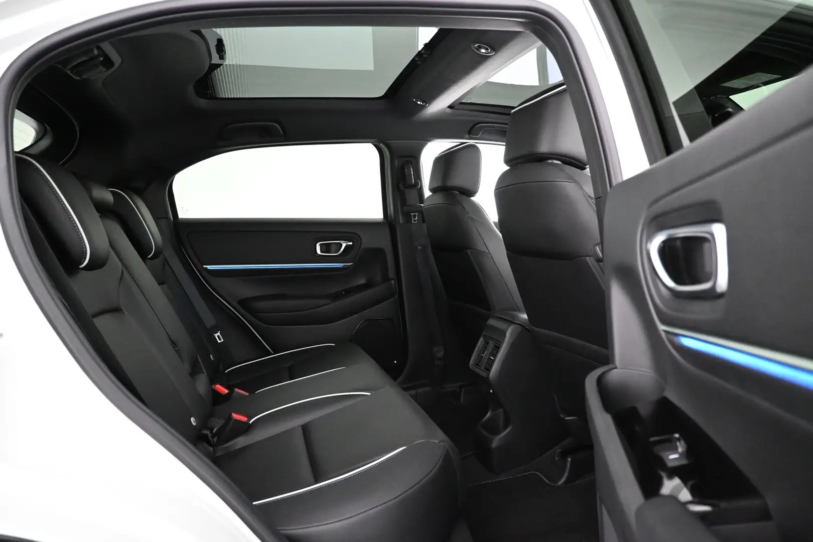 Car Image - 32QxhPU6b4Yv9gpTHEVfHF