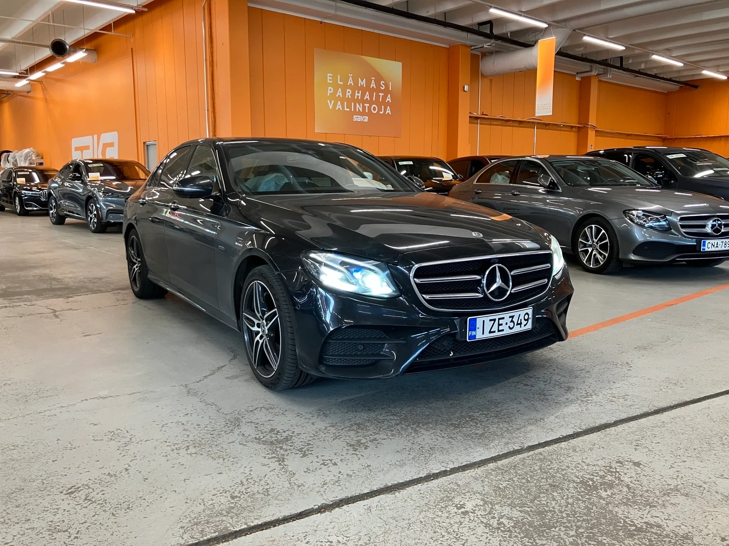 Car Image - 7IKRQO6GmrScPINeXgvHig