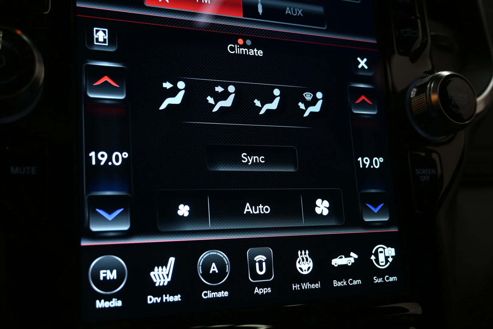 Car Image - 1OVyzZz8Xc3UYFuLOv9lps