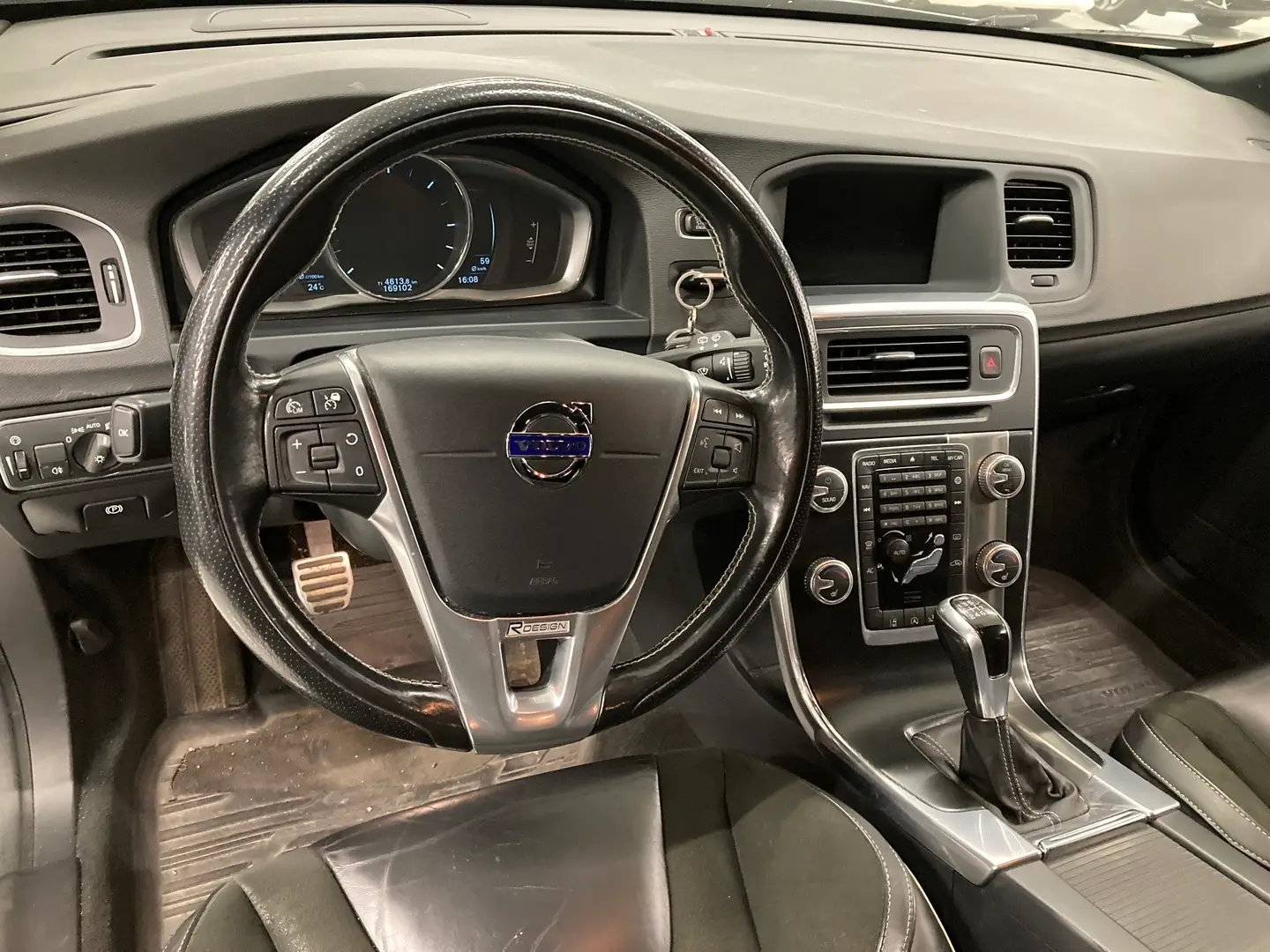 Car Image - 3n5K5kkTp9uM9Tl0EfrkWE