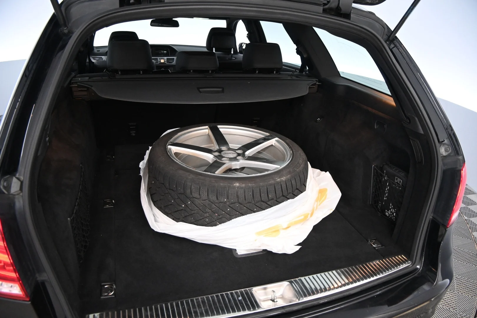 Car Image - 53Pfb21gikIf3Dytj4qGvi
