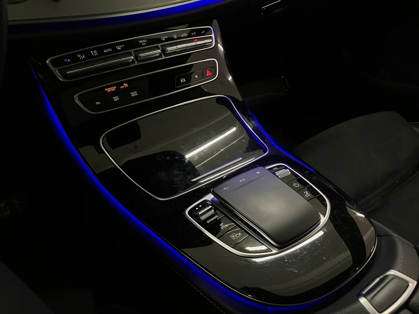 Car Image - 42P0MiZ3lNhNdKOLF01VMc