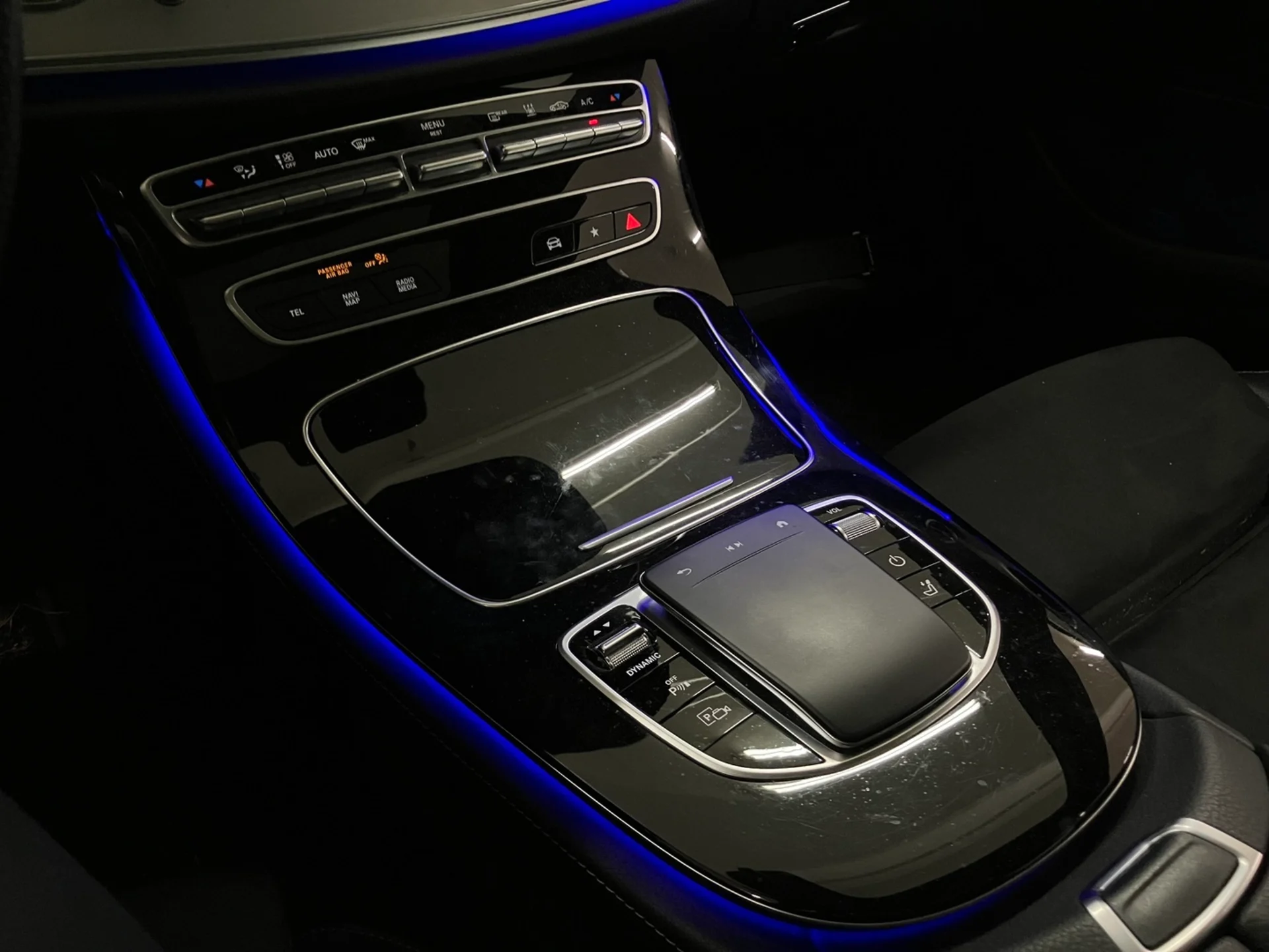 Car Image - 42P0MiZ3lNhNdKOLF01VMc