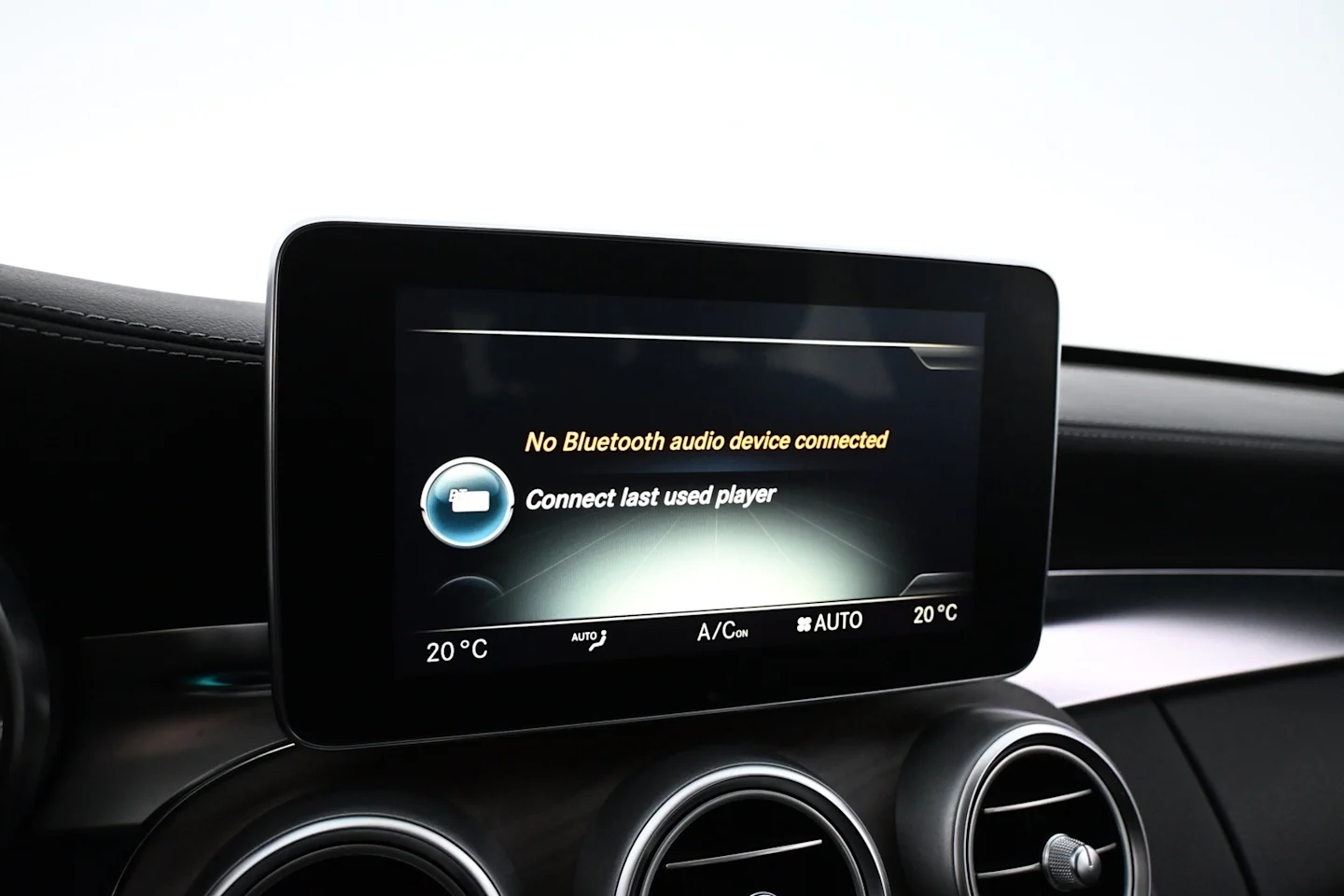 Car Image - se1VMIXdGUHLDtBpwiwz9