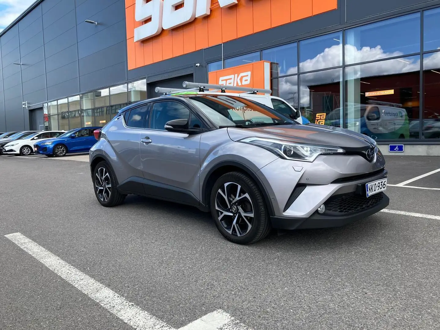 Car Image - uXzxX4zR2NHmZcQO9Of0u