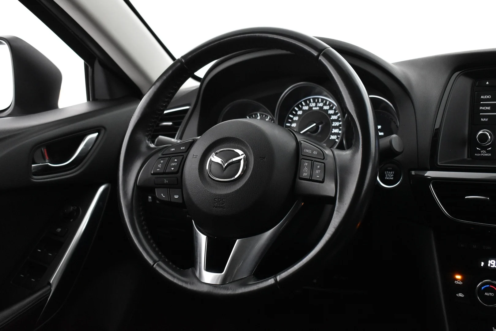 Car Image - 7jLjnRF8FNYhPa8hPbtxZ5
