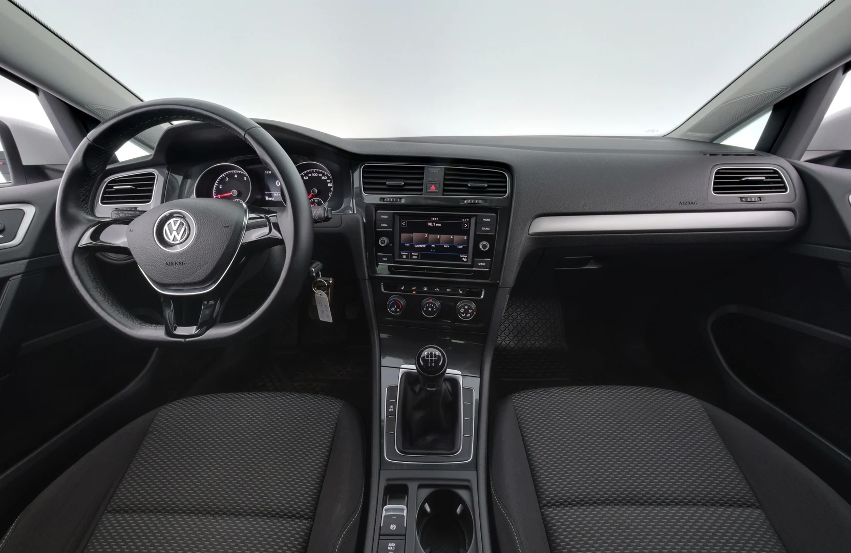 Car Image - 6mYDKD5XtfdO3aaplZ6YRO