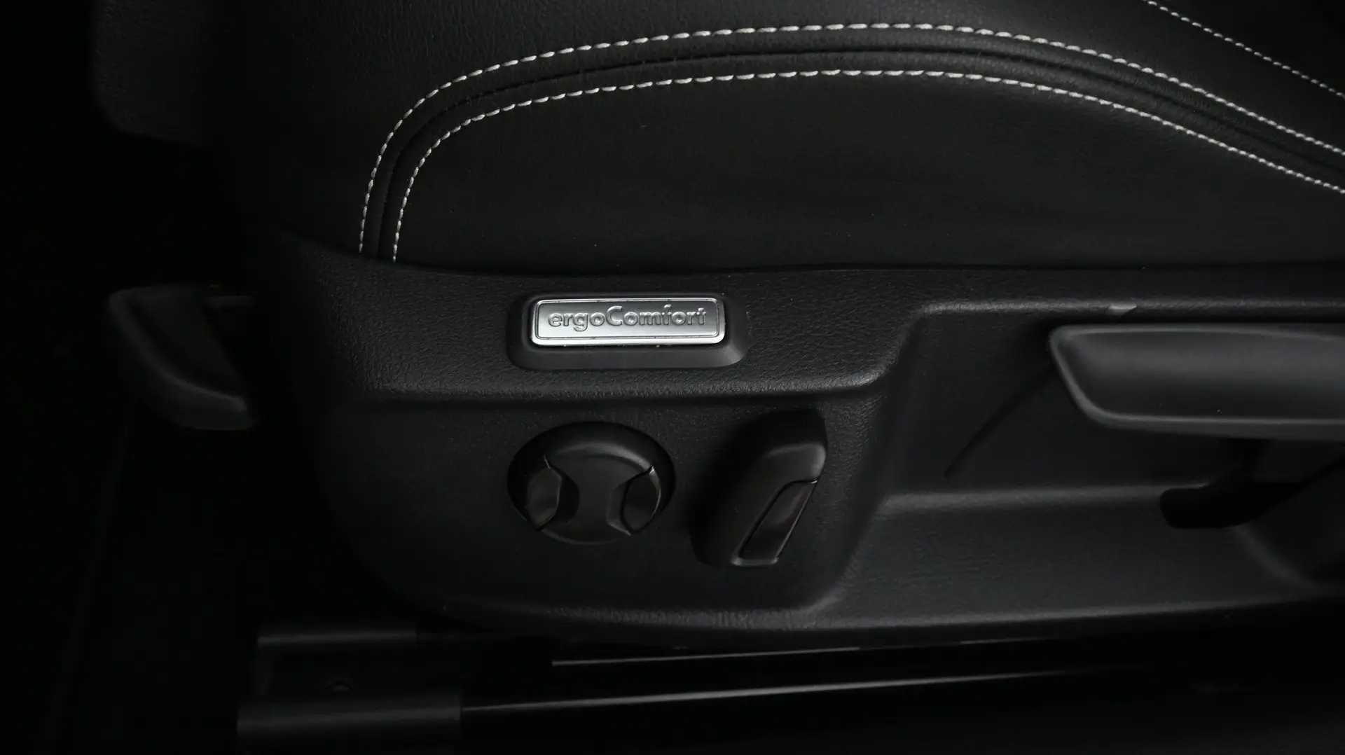 Car Image - 7nvLmgwGLJhF7TlEUOtIes