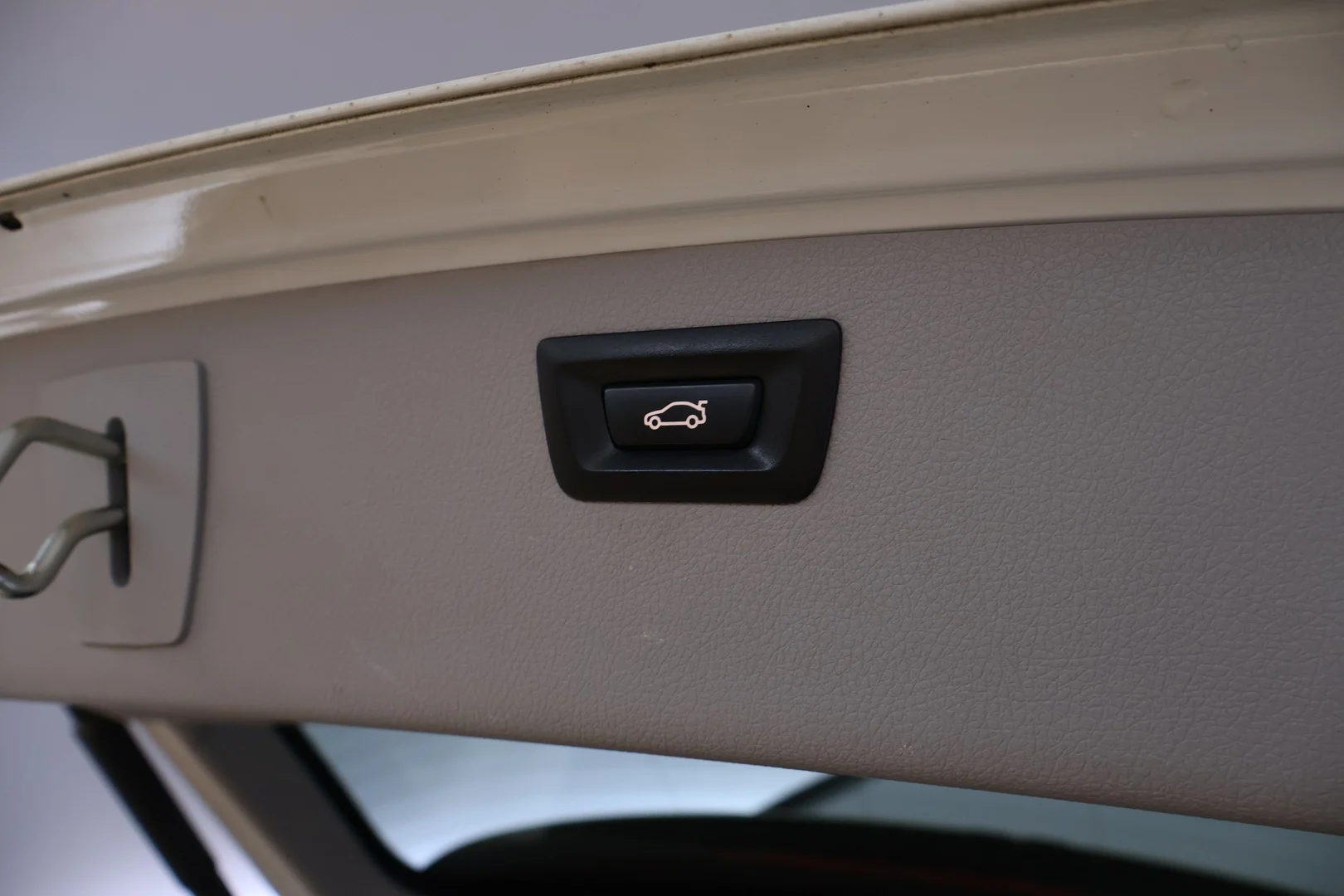 Car Image - 6vo9EWUw19zQ7TCUzhWwiA