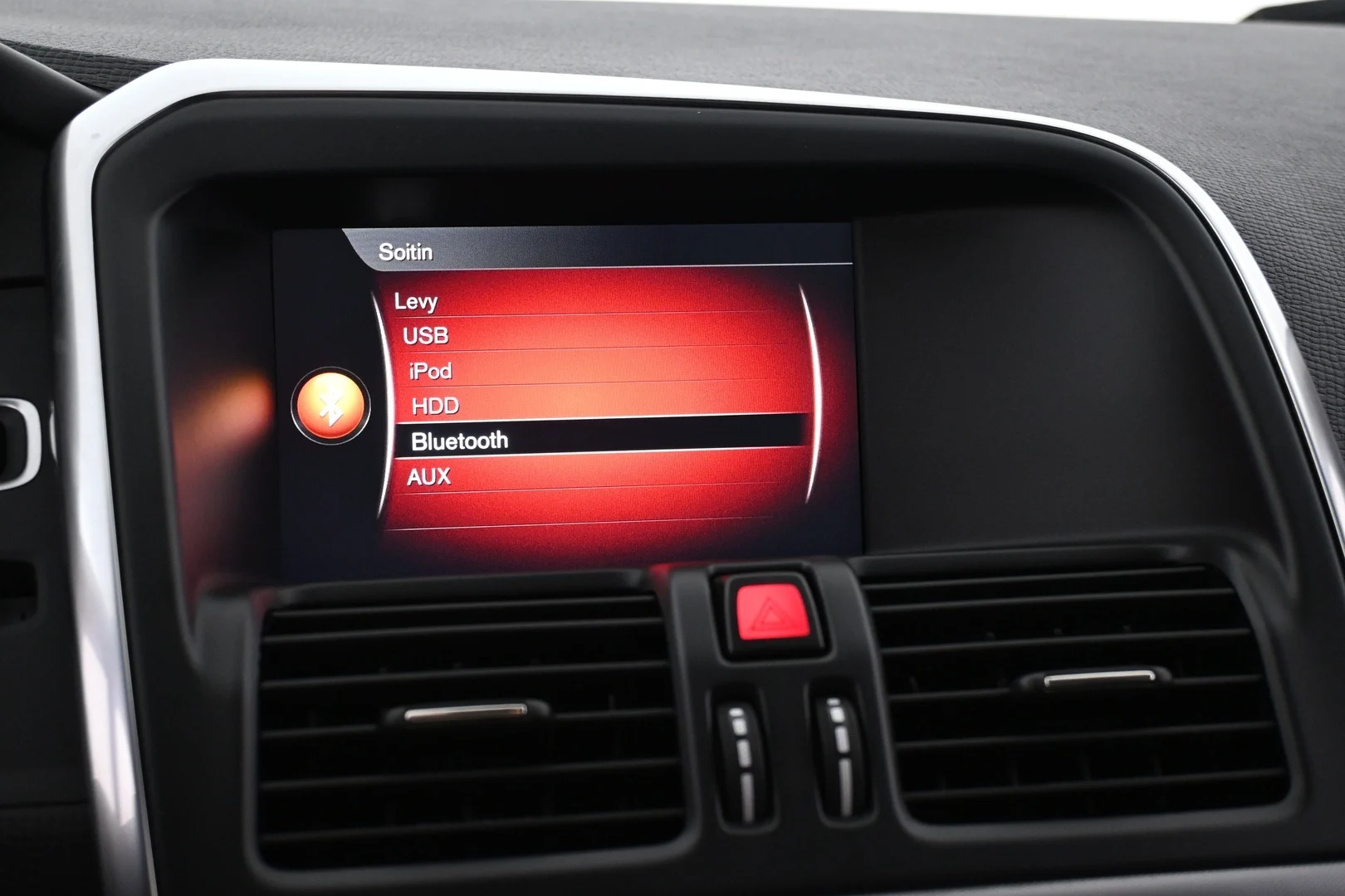 Car Image - 2o9IbDChBWkuKmL8wBhniU