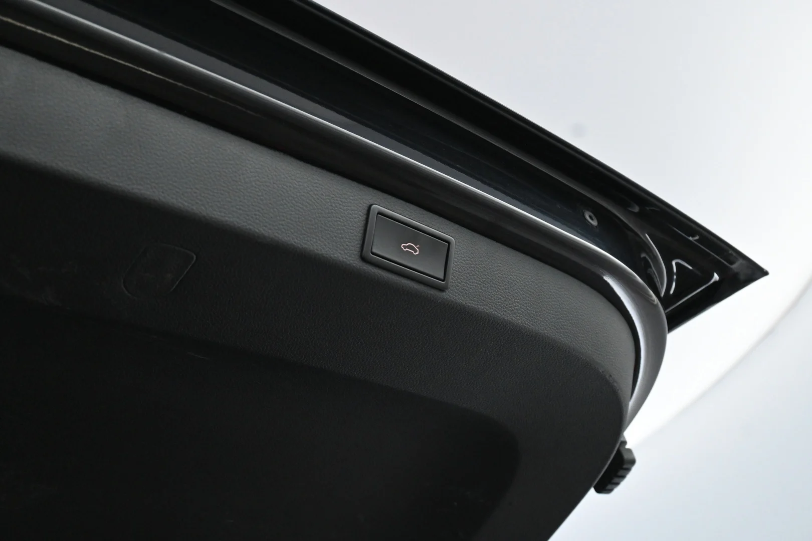 Car Image - 6mg8hPPqB5BCmJrFR42TpT