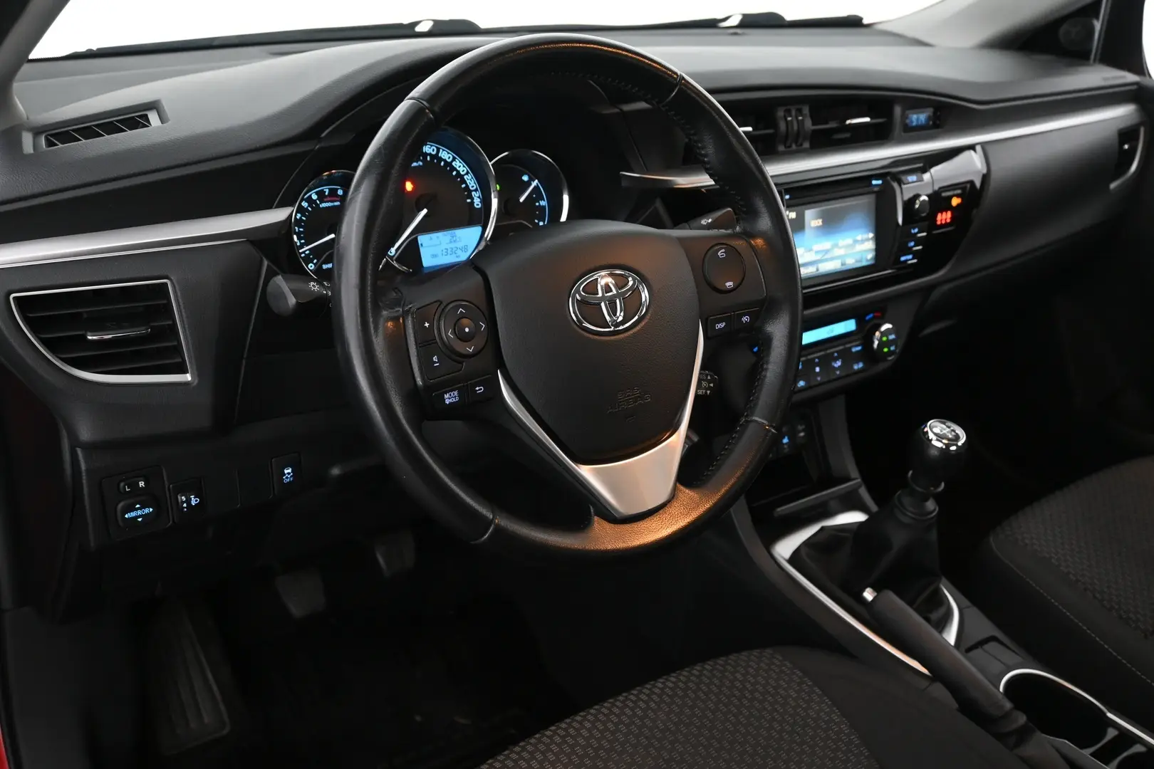 Car Image - 760EdOZdbvPjGBcDzxnoob