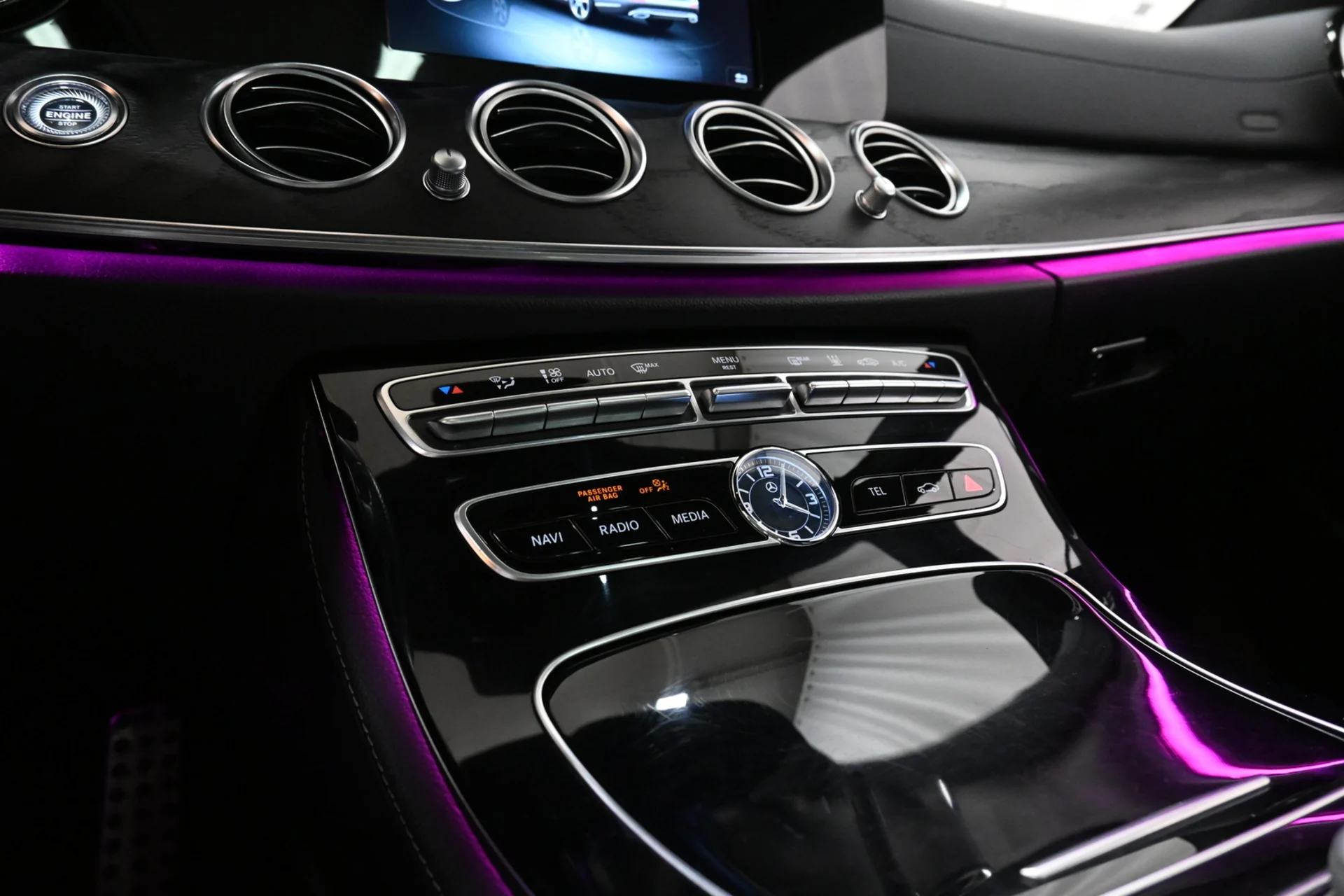 Car Image - 6rJvEPAIaPAJjDsv18Oe7v