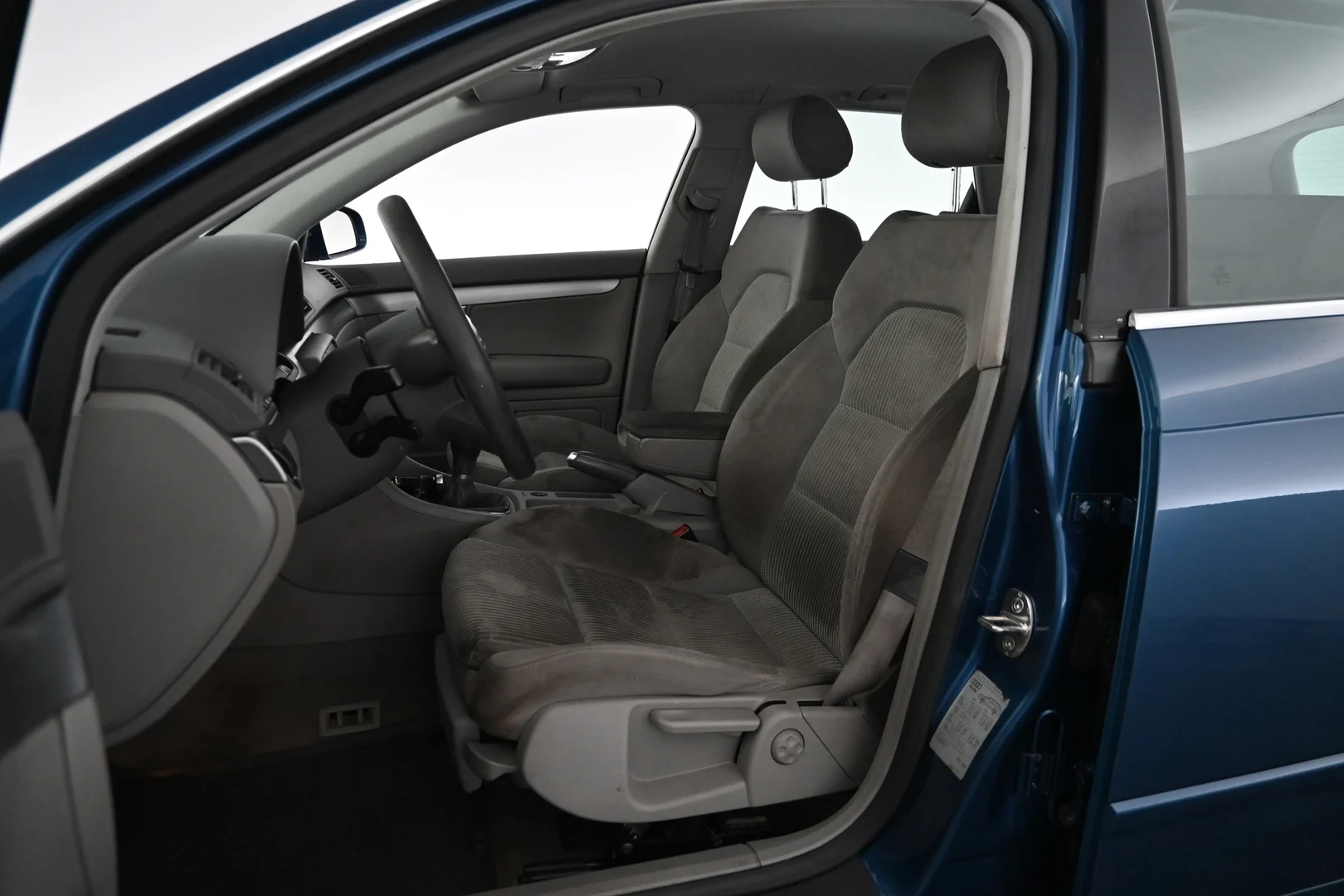 Car Image - 63vyIpfGKLKyzKUb1Umx9k