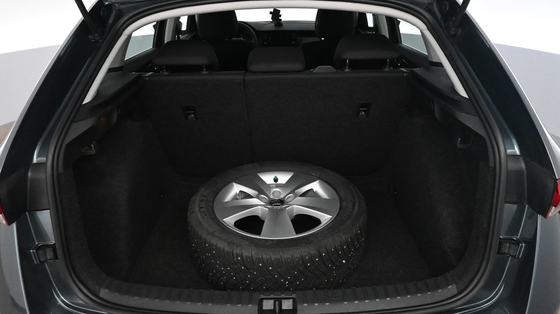 Car Image - 2bIPApfZgccO0YqcXAd8bm