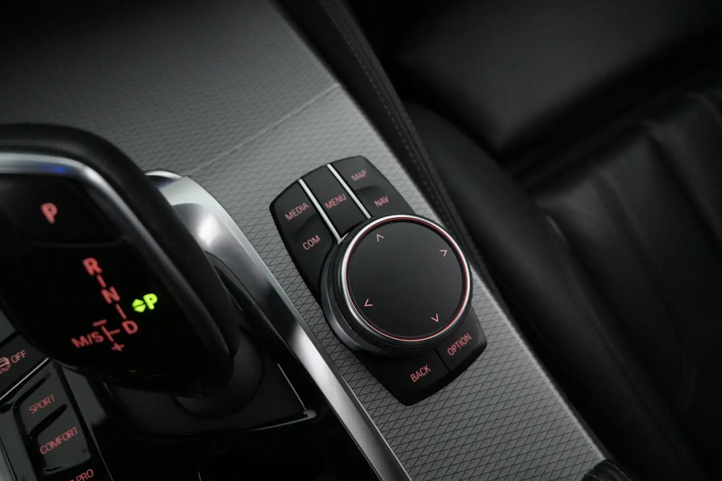 Car Image - 2cstSpAzBwdTJZjz5NxGnB