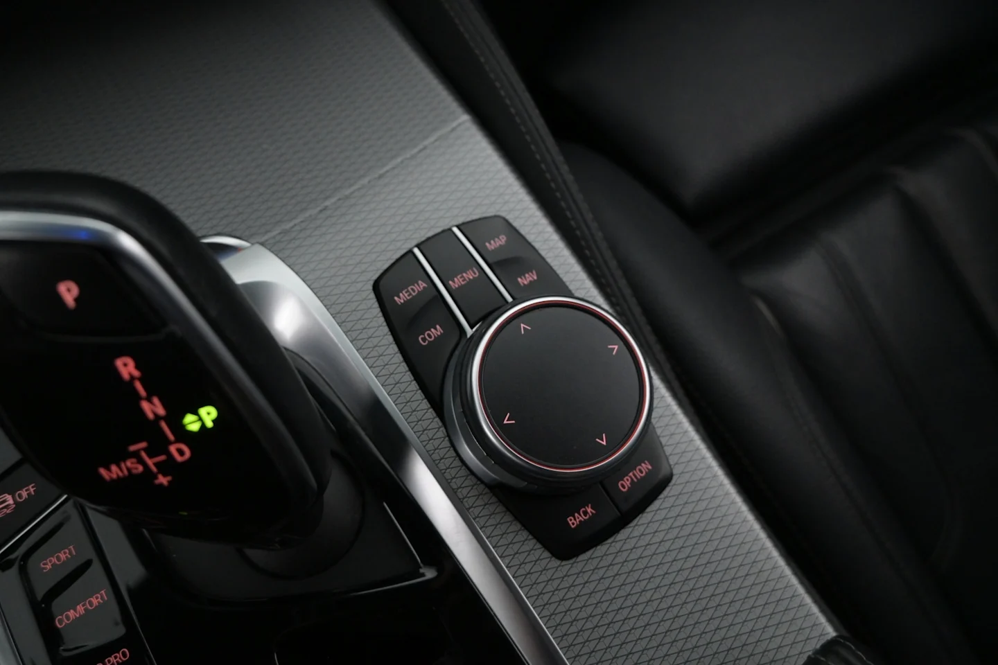 Car Image - 2cstSpAzBwdTJZjz5NxGnB