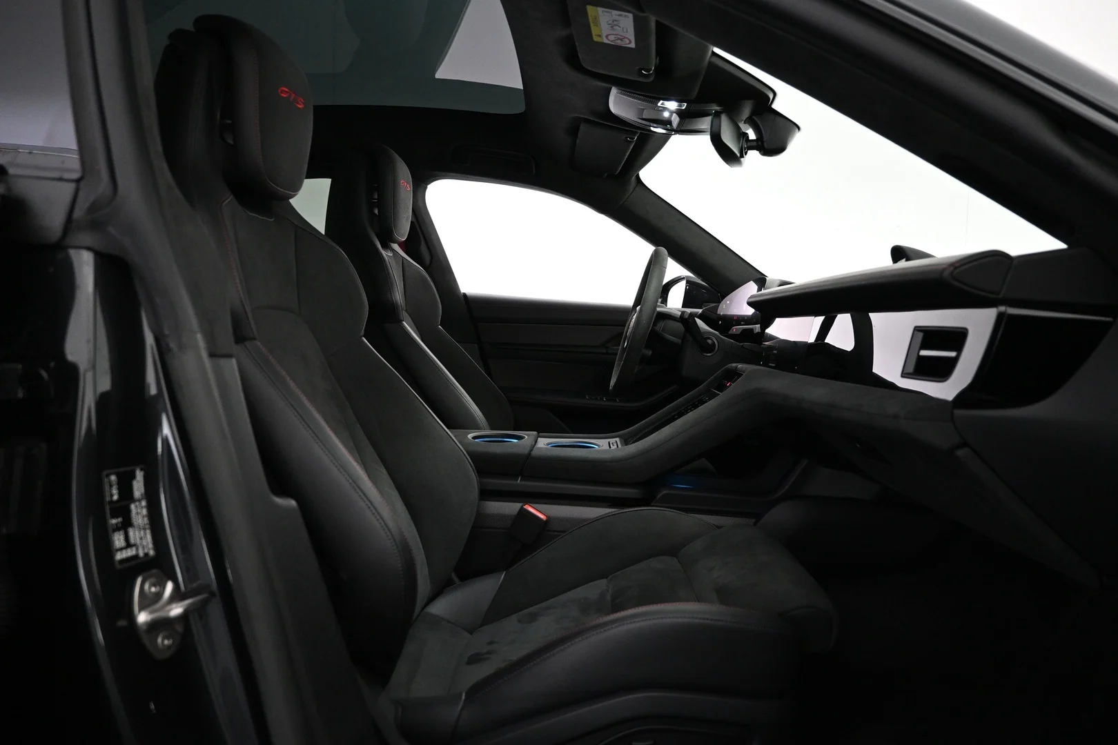 Car Image - kpB1jGFLBpo0TmjIIVQR7