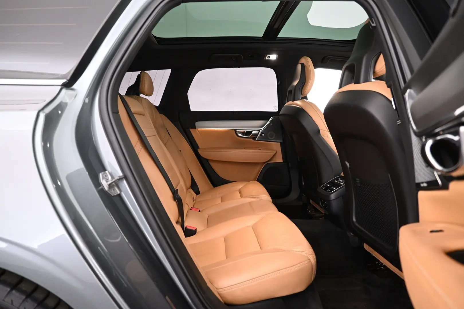 Car Image - 2kLJpdTRPefS0qQVbxAGRg