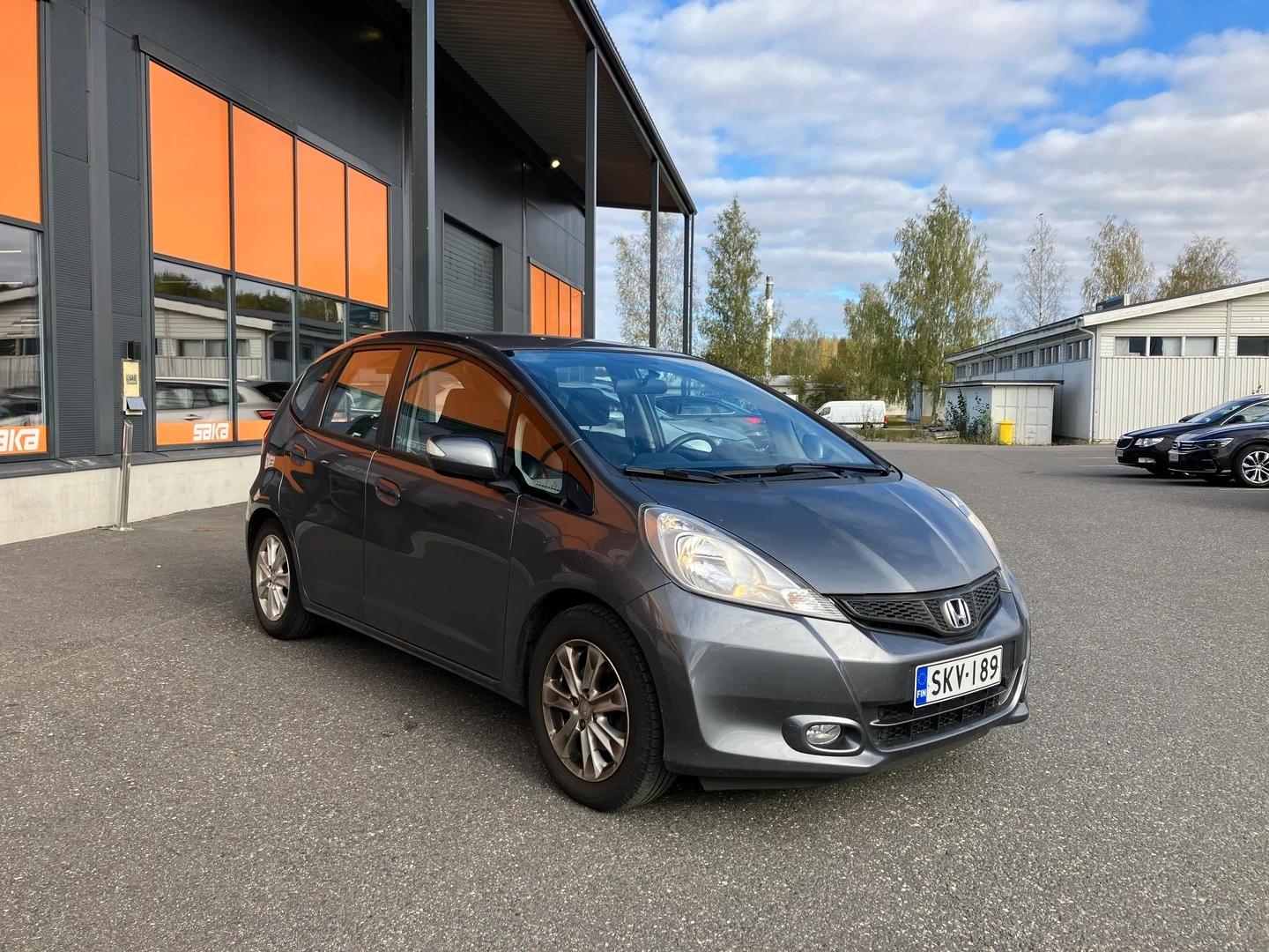 Car Image - pF1VNb2RnfnF28zl0RGkj