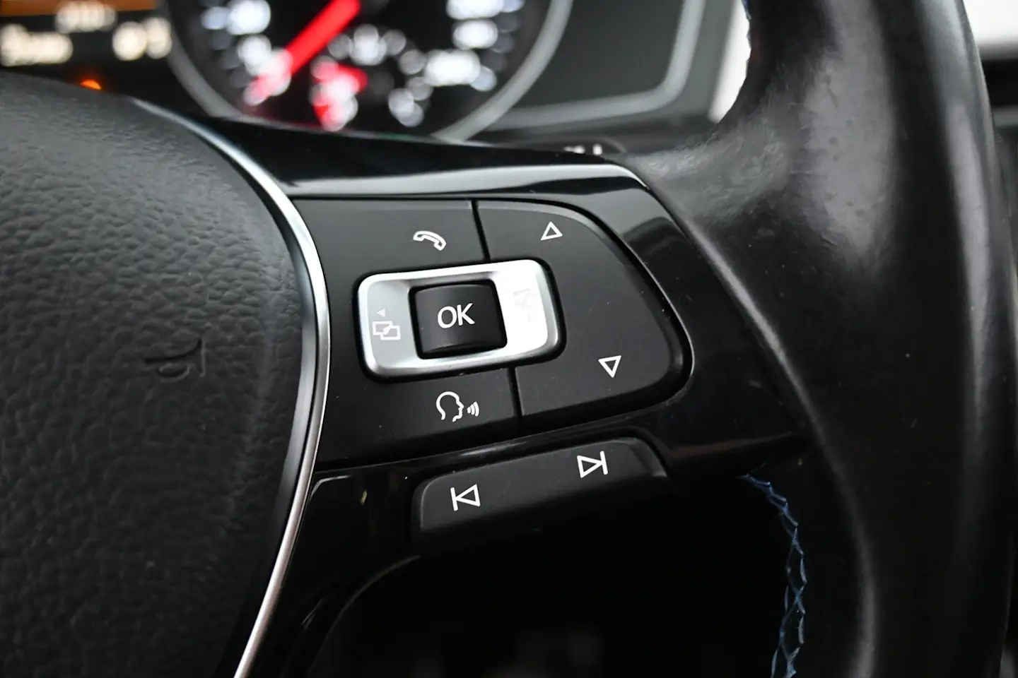 Car Image - 5W4z6HrYcc2BgK1plb77FG
