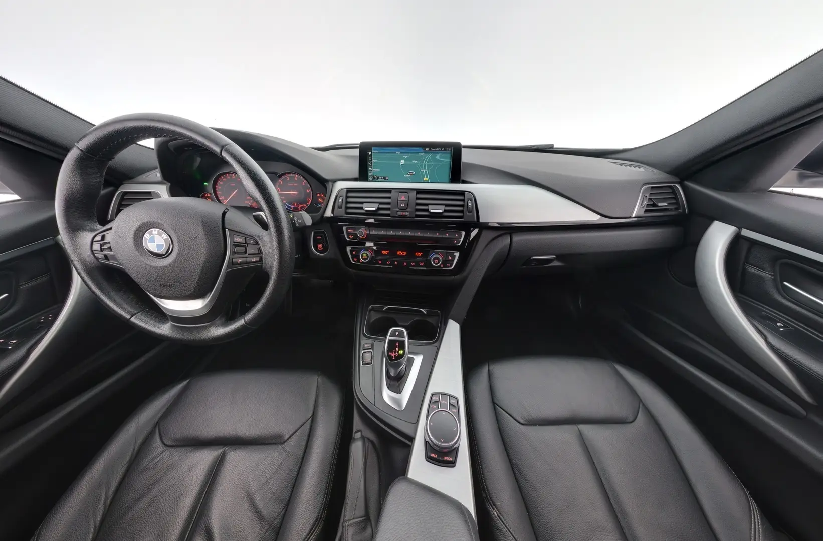 Car Image - 2PePGGr17ddXqiCfHCcAK2