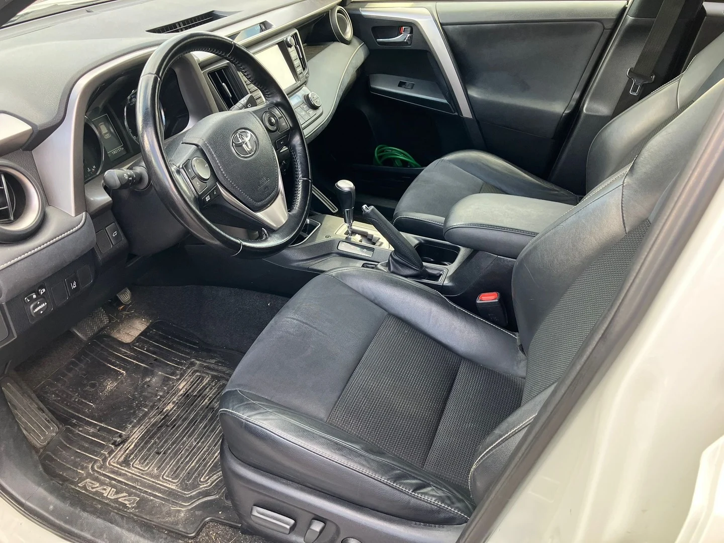 Car Image - 1hwDgGj39VDmzq9ClQAPaZ