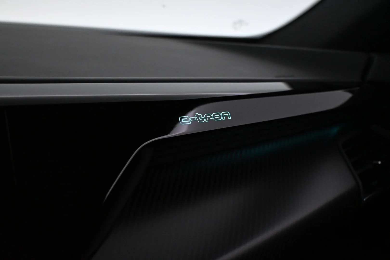 Car Image - 4V9kVD9WDJFxYKuE6YIqpA