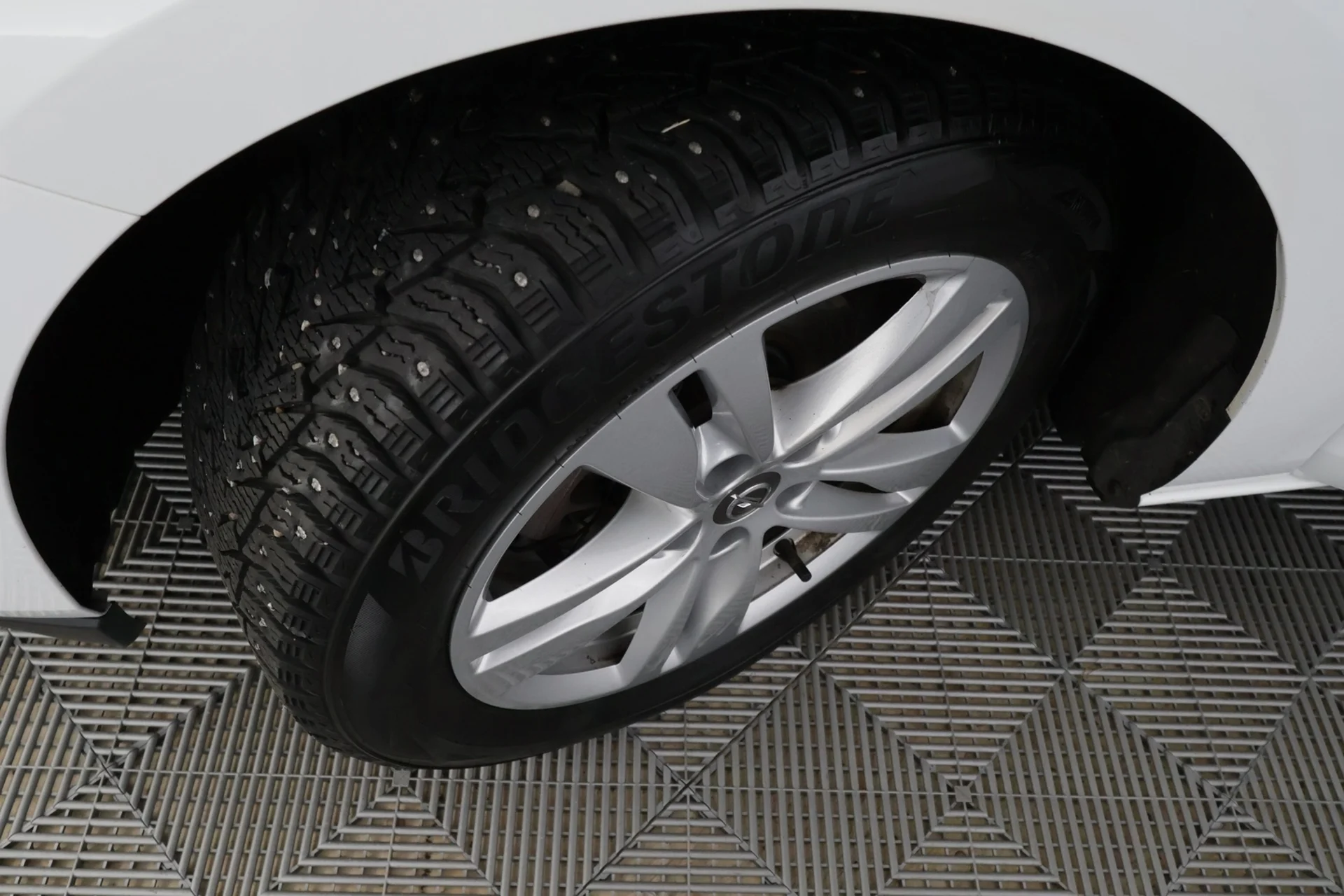 Car Image - 5JGgh8wtEuCefDPDiEXoq6